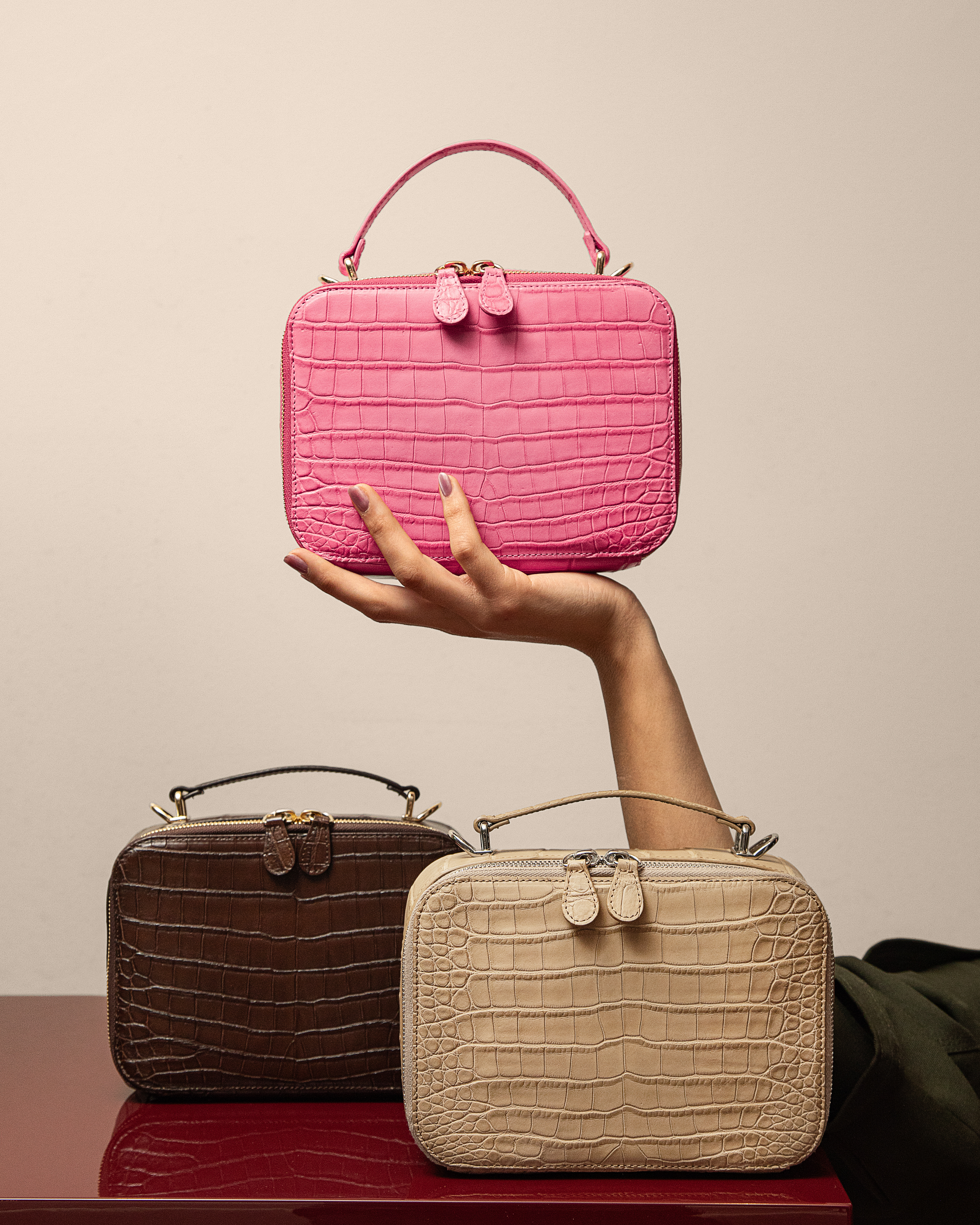ABEILLE ALLEGRA ADV