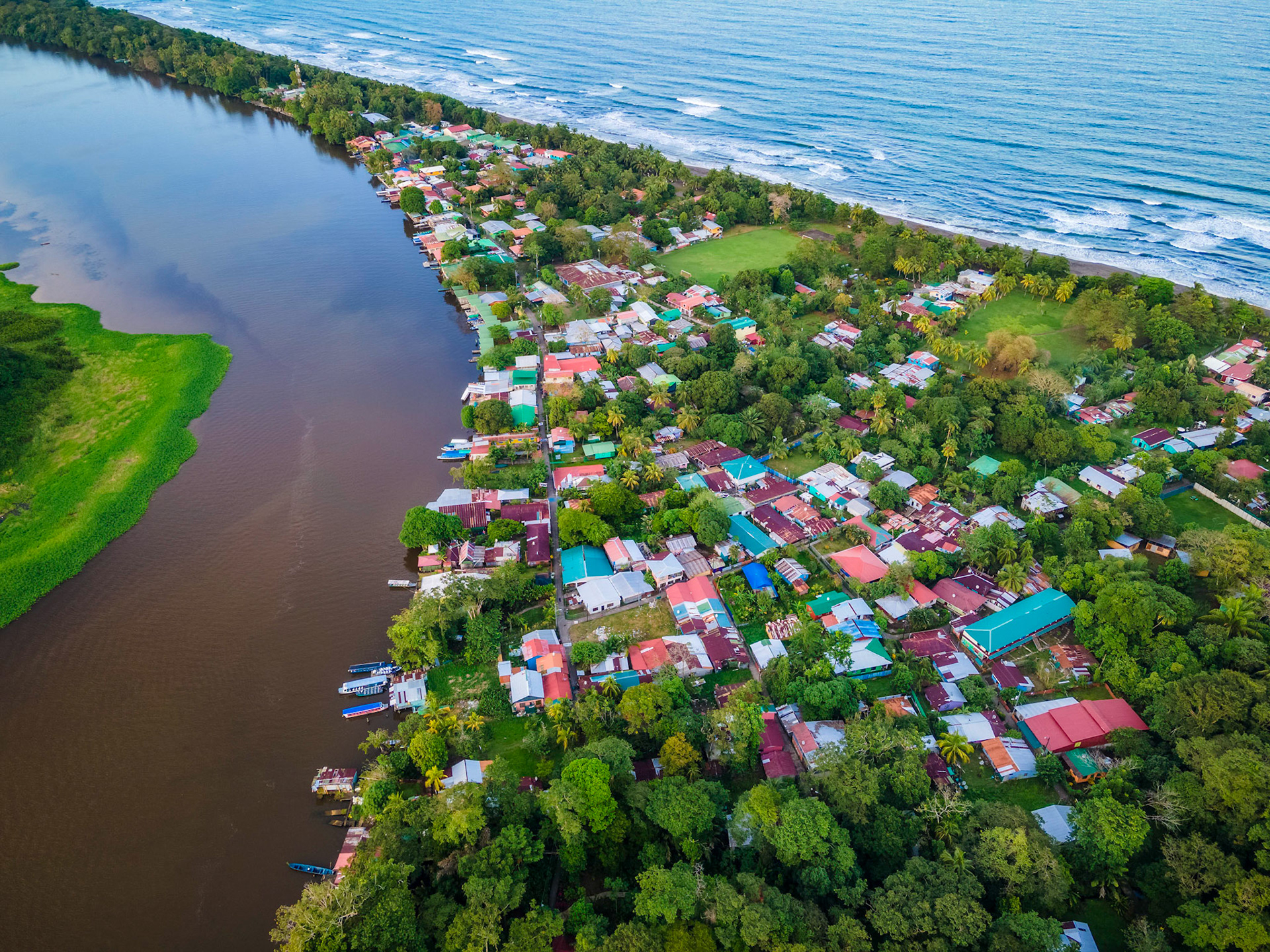 Tortuguero | © Kenneth Vargas