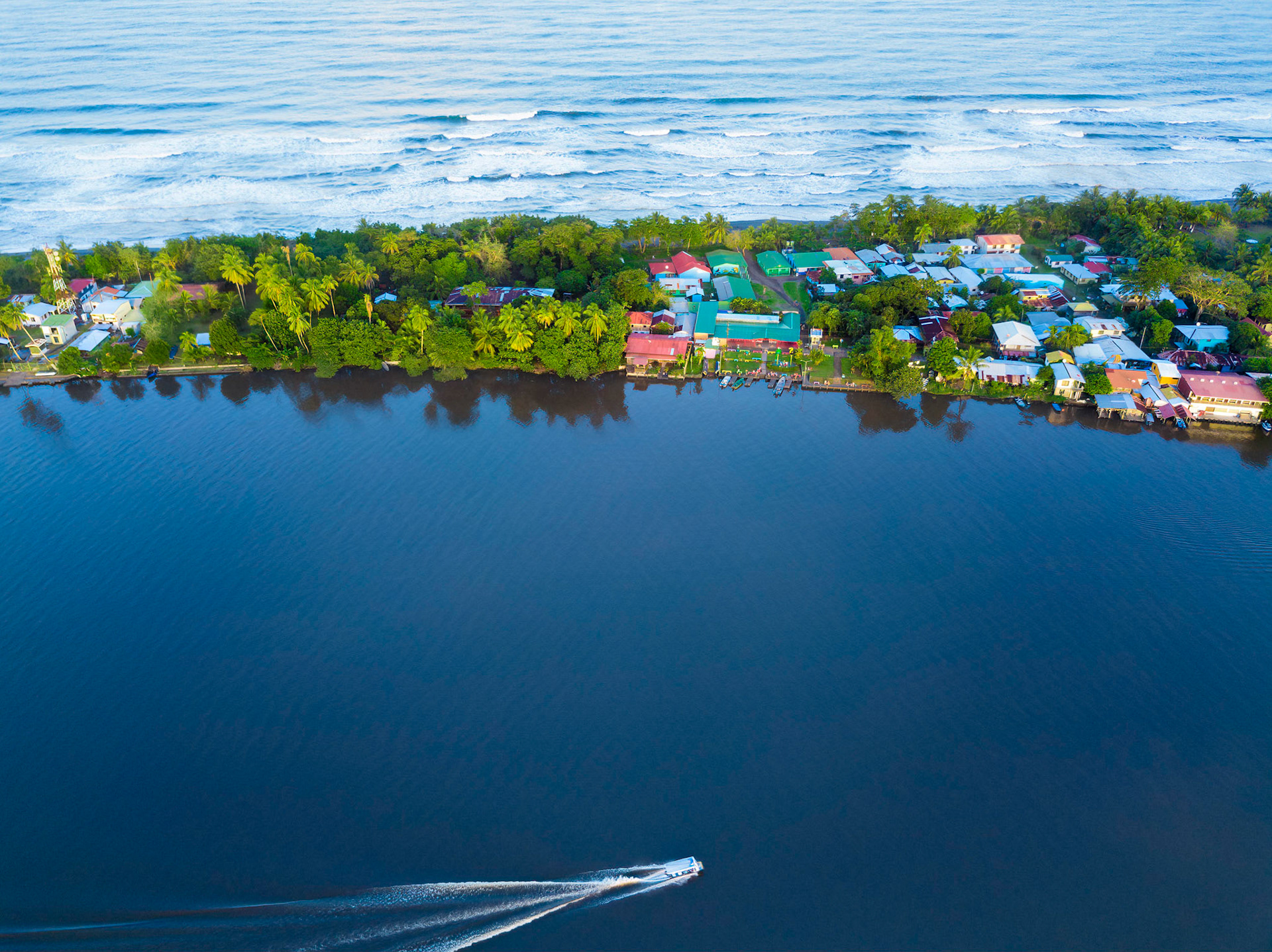 Tortuguero | © Kenneth Vargas