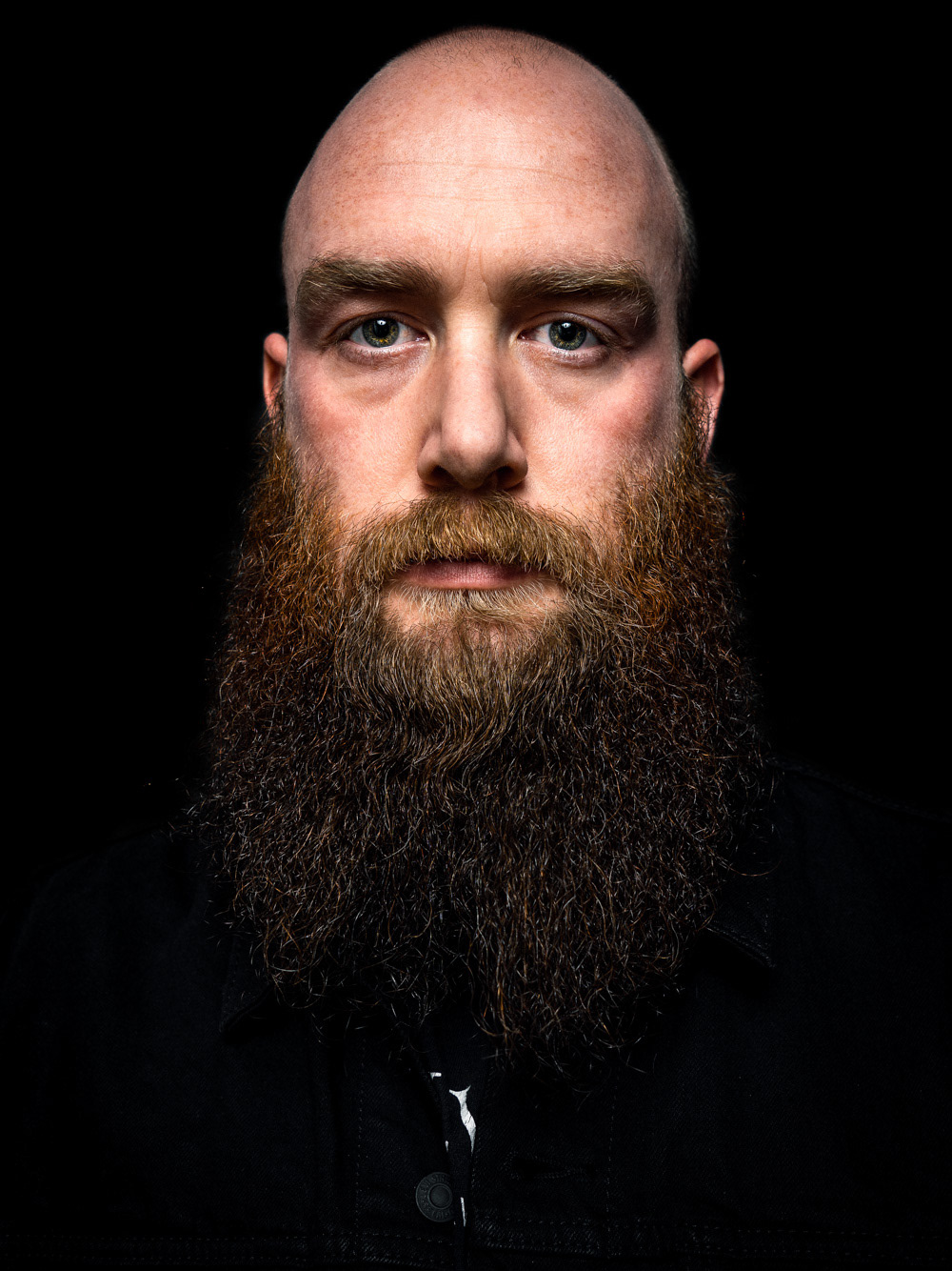 Thom, New Zealand. Living in Warsaw since 2017. Manager.