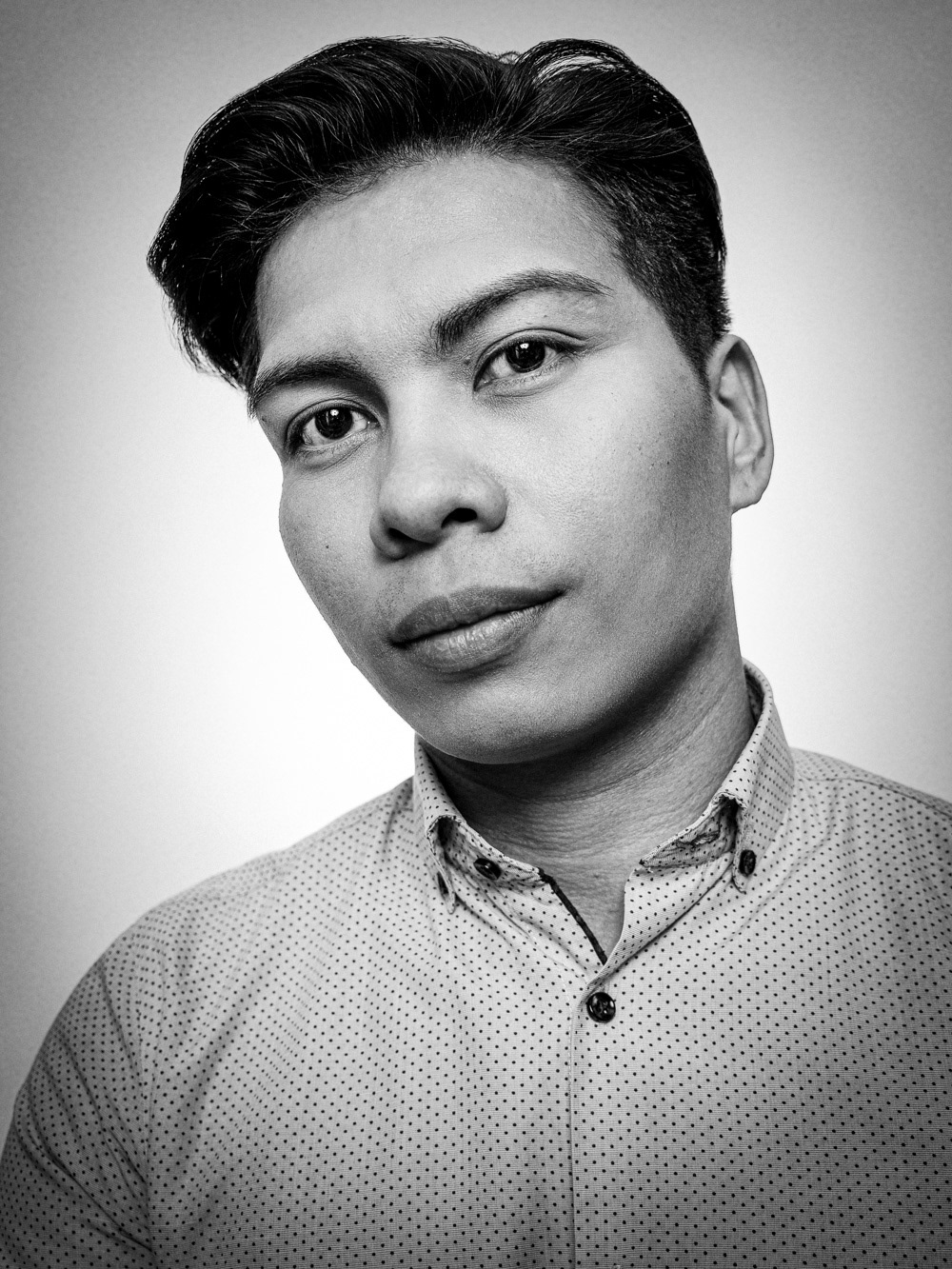 Olly, Philippines. Living in Warsaw since 2010. Preschool Teacher / Vlogger / Choreographer / Dancer.