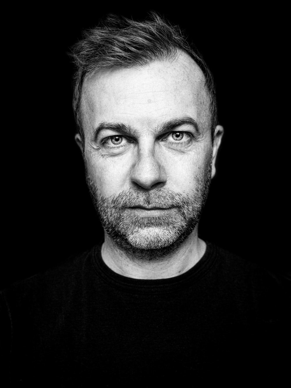 Pawel, Polish born but have lived in the UK, Greece and Belgium. Photographer.