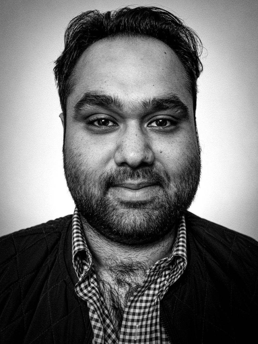 Shery, Pakistan. Living in Warsaw since 2014. Broker at Success Group Team.