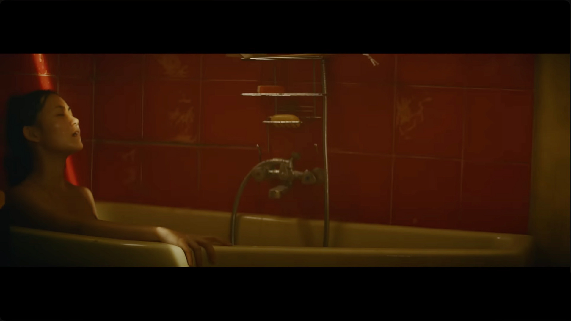 Ensemblière, Minuit "Paris Tropical" de Cloé Bailly /Production, Caviar/ Chef Décorateur, Jean Miel