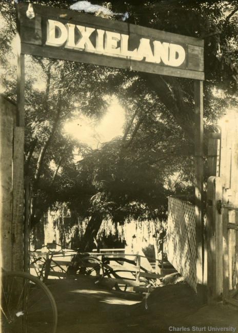 The entrance gate to ‘Dixieland’ https://onrecordblog.wordpress.com/2018/01/18/beach-babies-on-the-bidgee/  