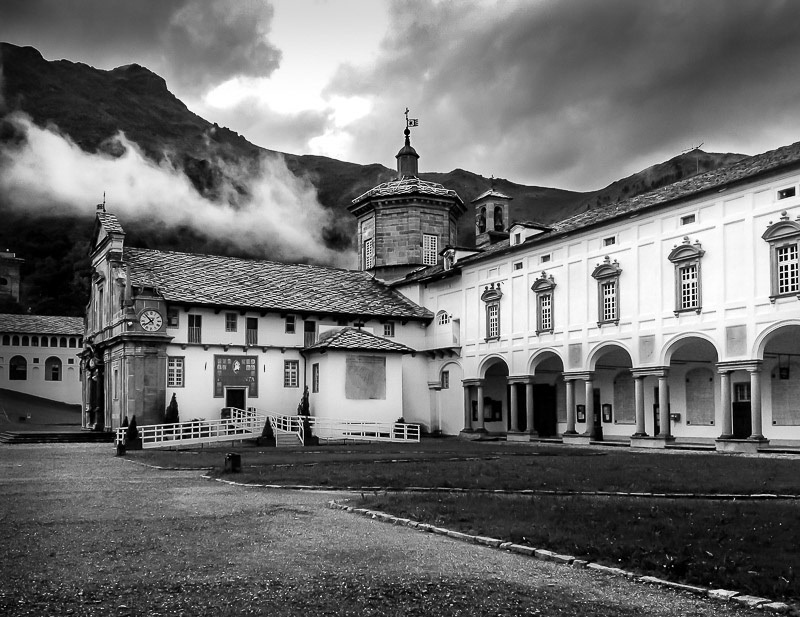 Santuario di Oropa, Biella, Italia (Toma Digital)