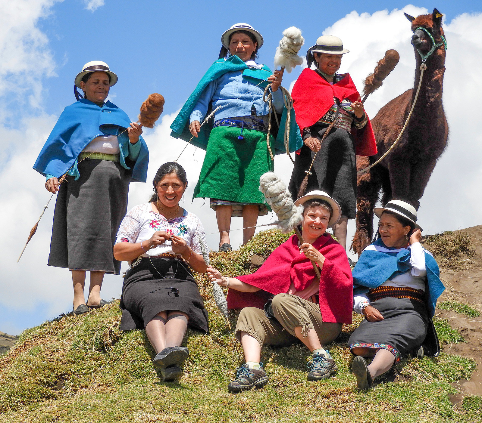 Meeting the ladies from Jatari Campesino