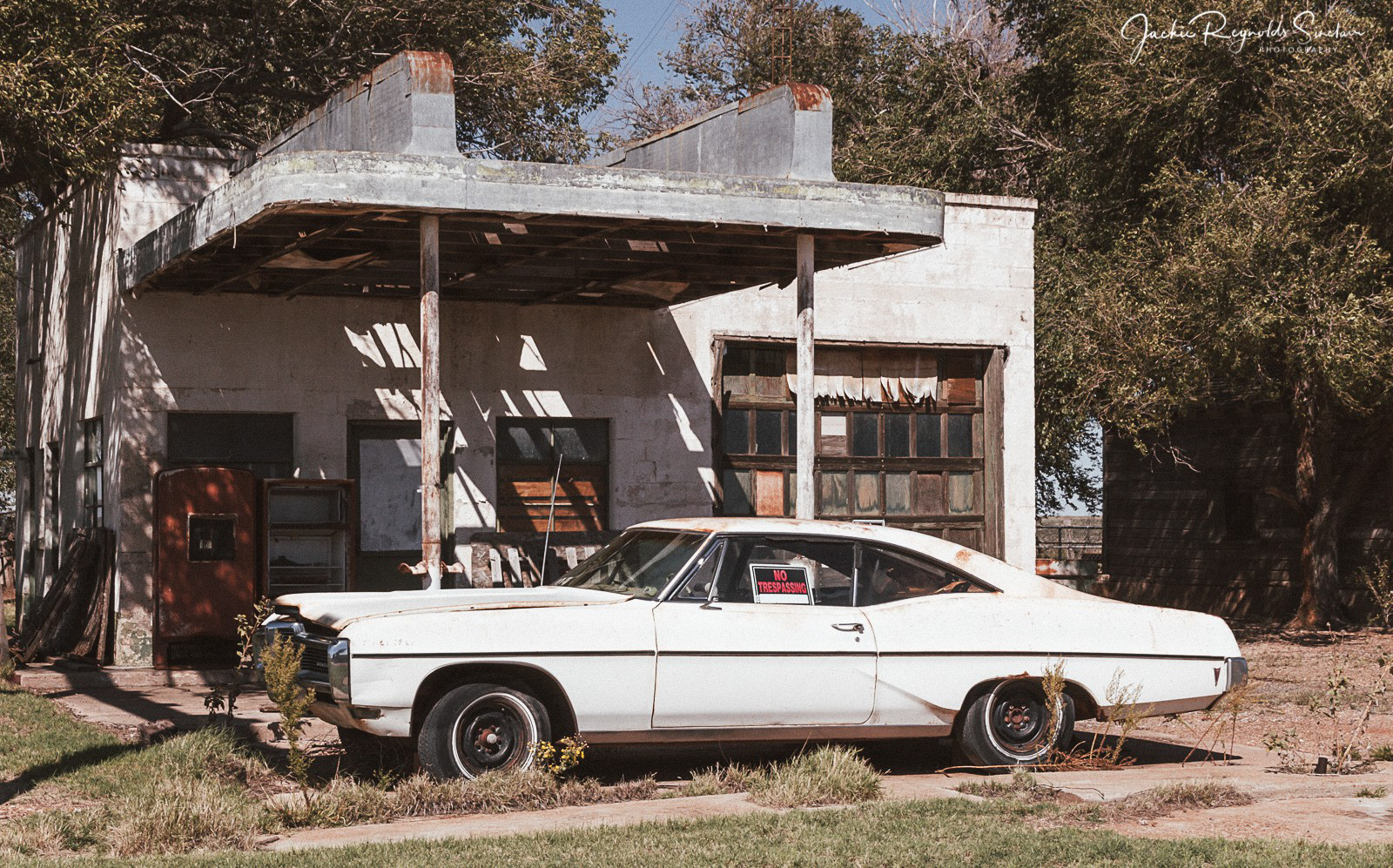 Texaco Brownlee Diner & Little Juarez Cafe, Glenrio, Texas
