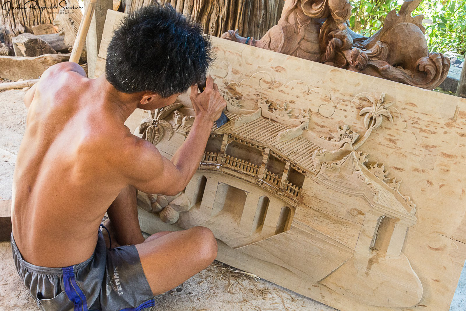 Carpenter from the Huynh family in Kimbong Carpentry Village