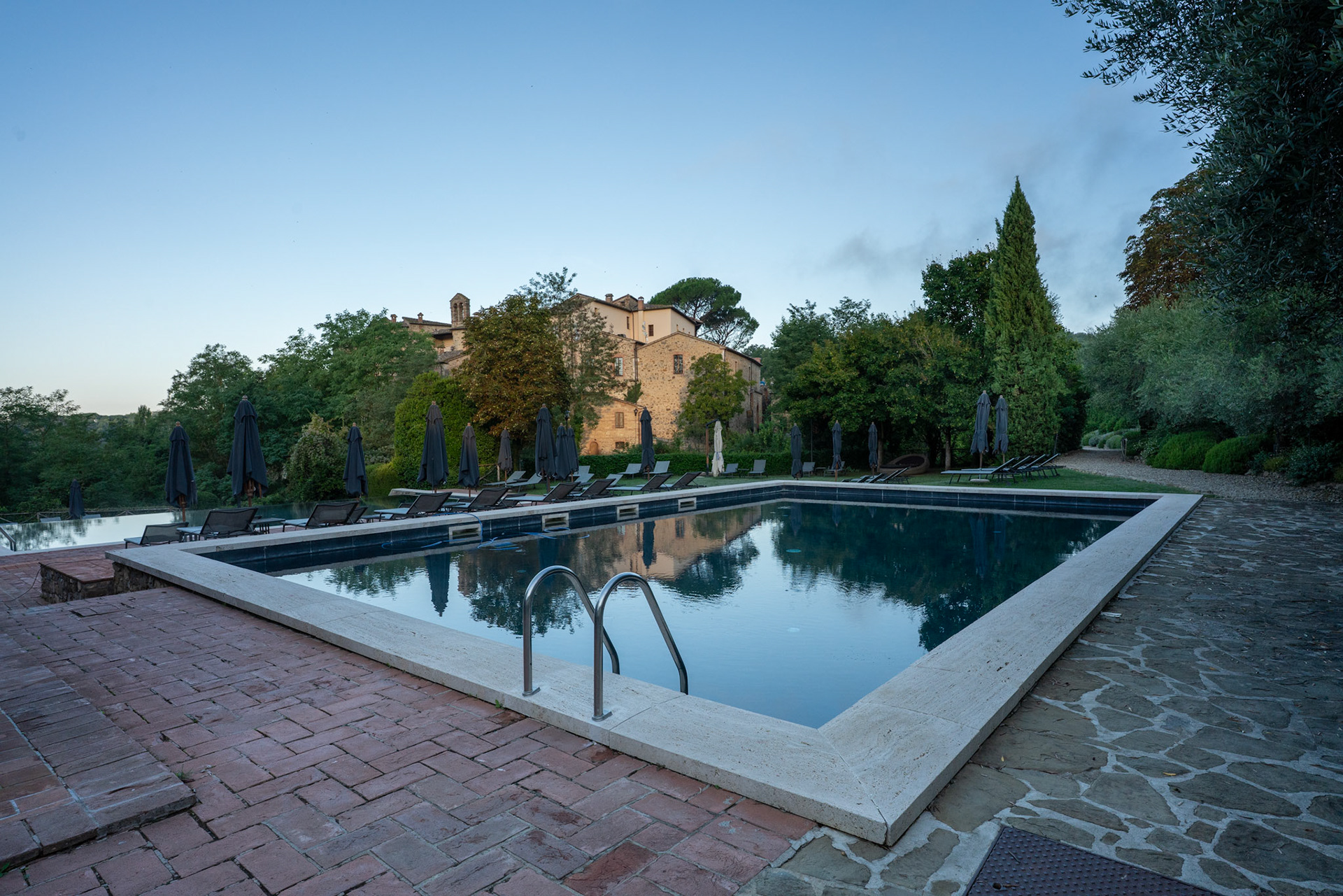 Castel Monastero