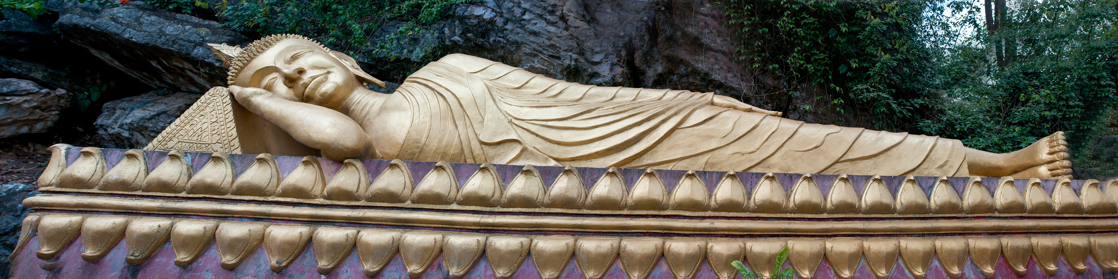 Reclining Buddha on Phou Si Hill