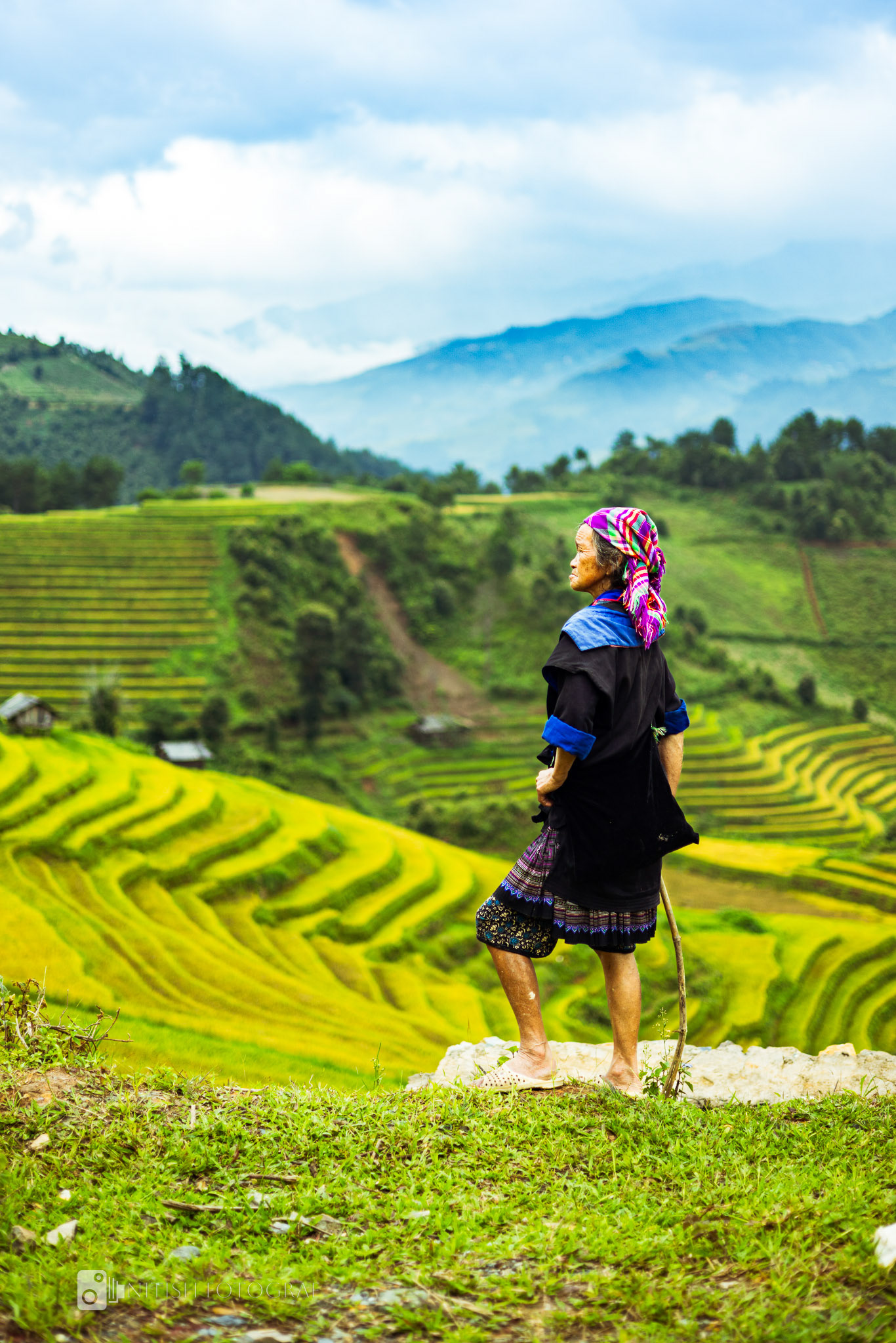 Embracing the beauty of labor – a moment of reflection amidst terraced fields