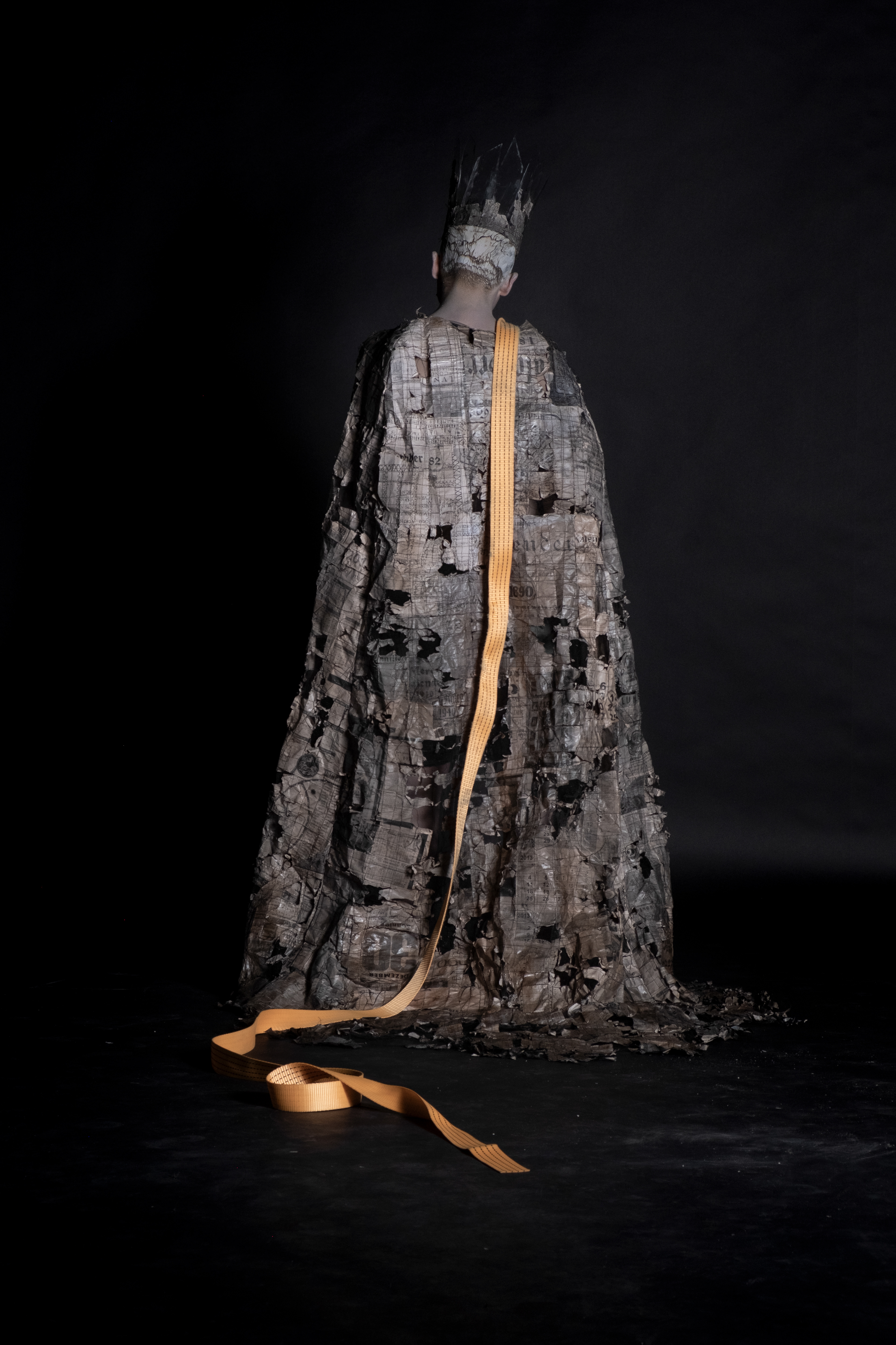 model: adam franz winter, photographer: linus kempa, designer: meike lütge-kalberlah