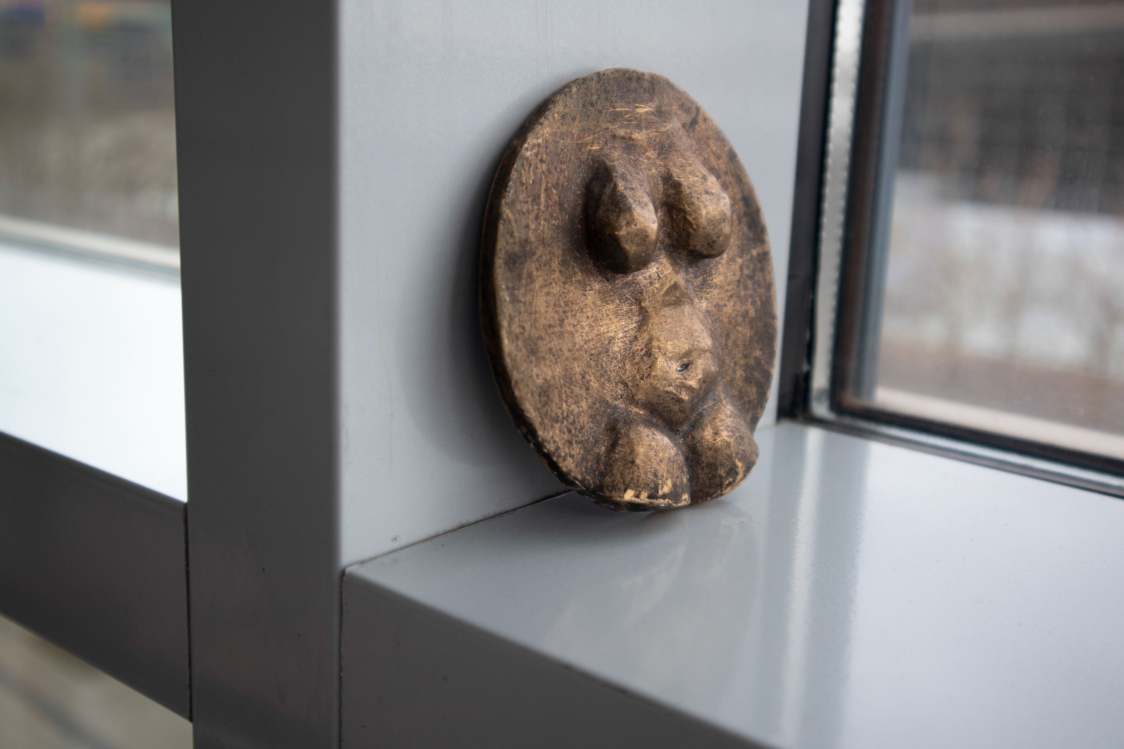 "bodys", bronze figur, artist: meike lütge-kalberlah
