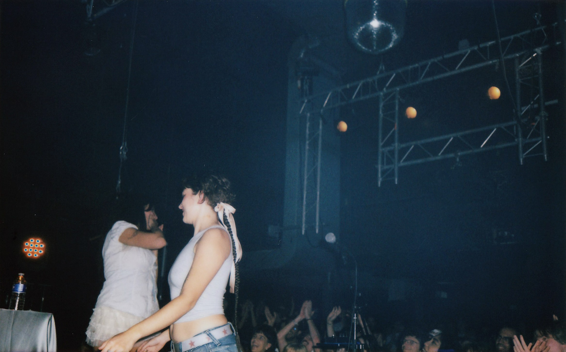 TWIN BLADE - PETIT BAIN PARIS