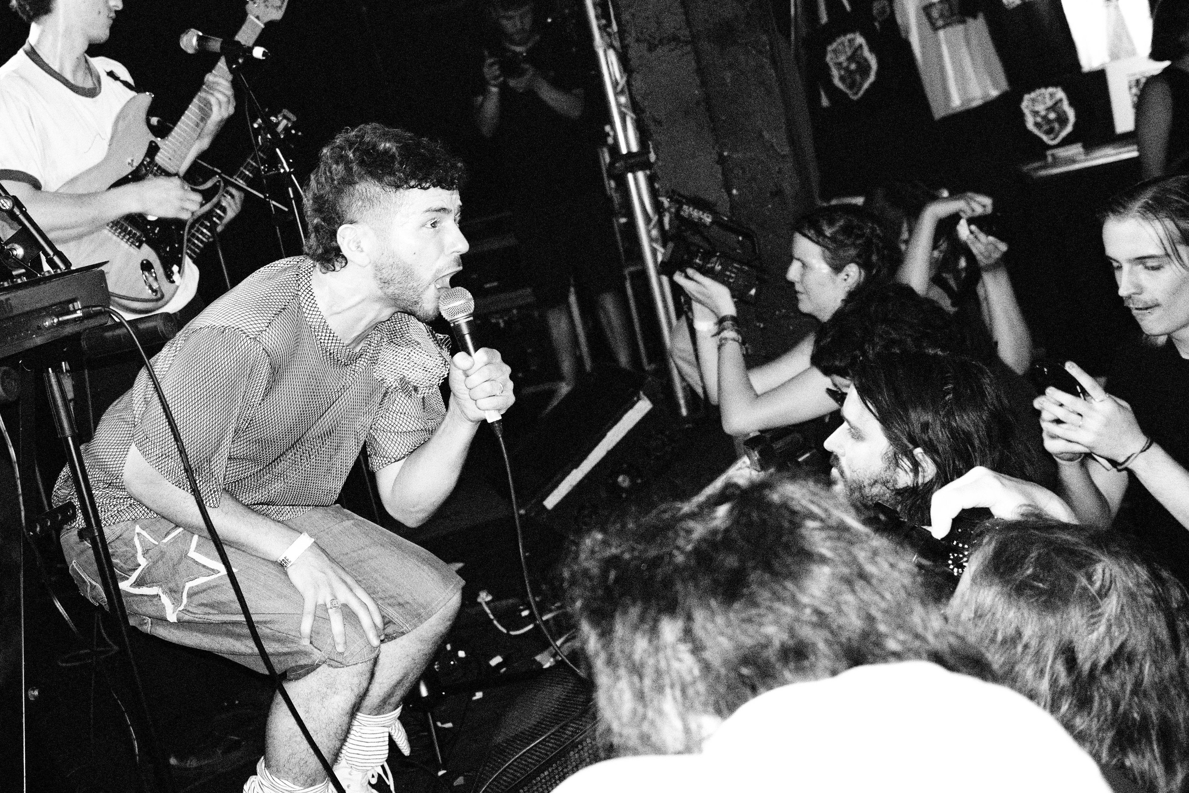 HOWLIN' BANANA PARTY - FLIPPEUR - LE POINT EPHEMERE PARIS