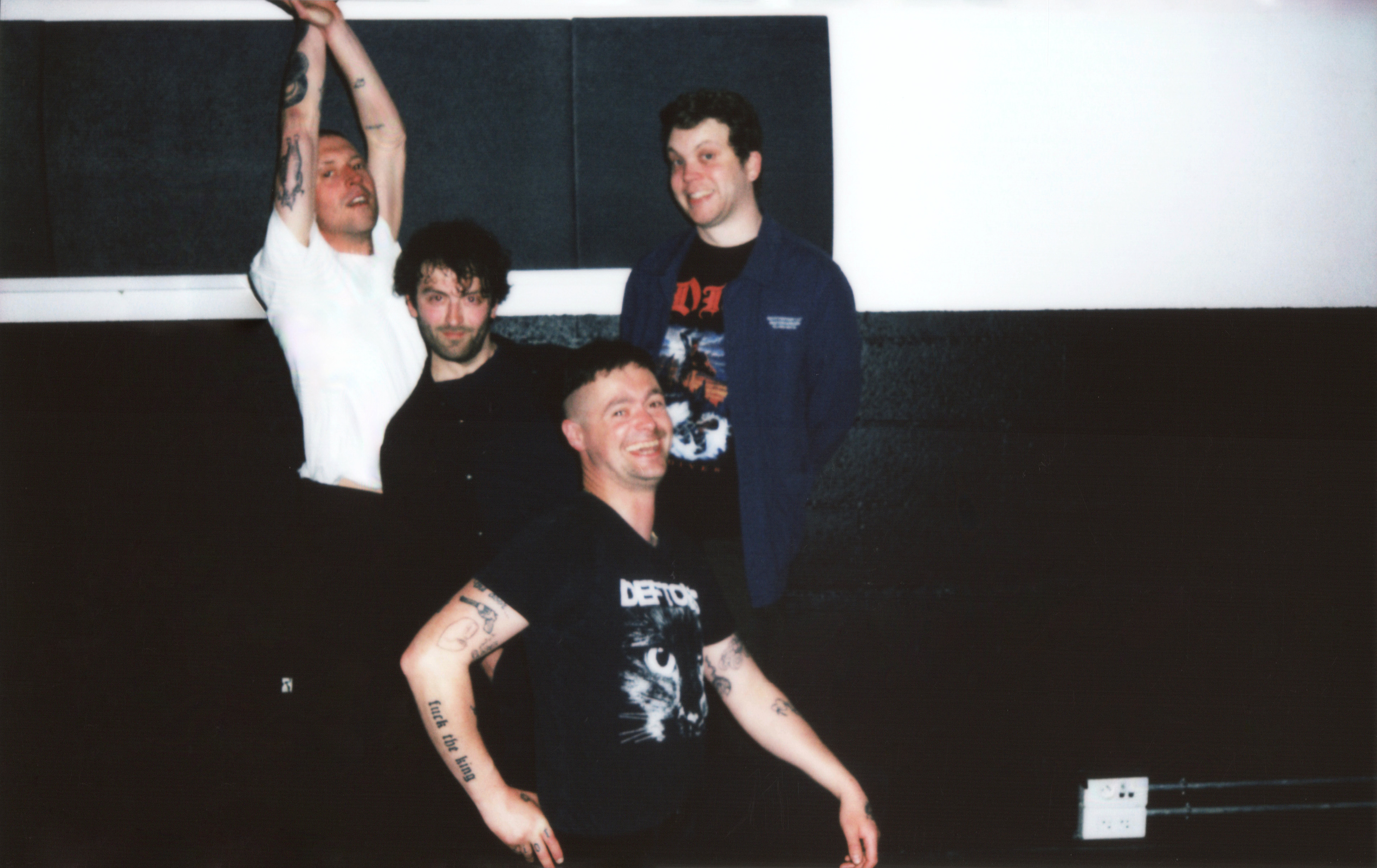 HEAVY LUNGS - PRESS SHOT