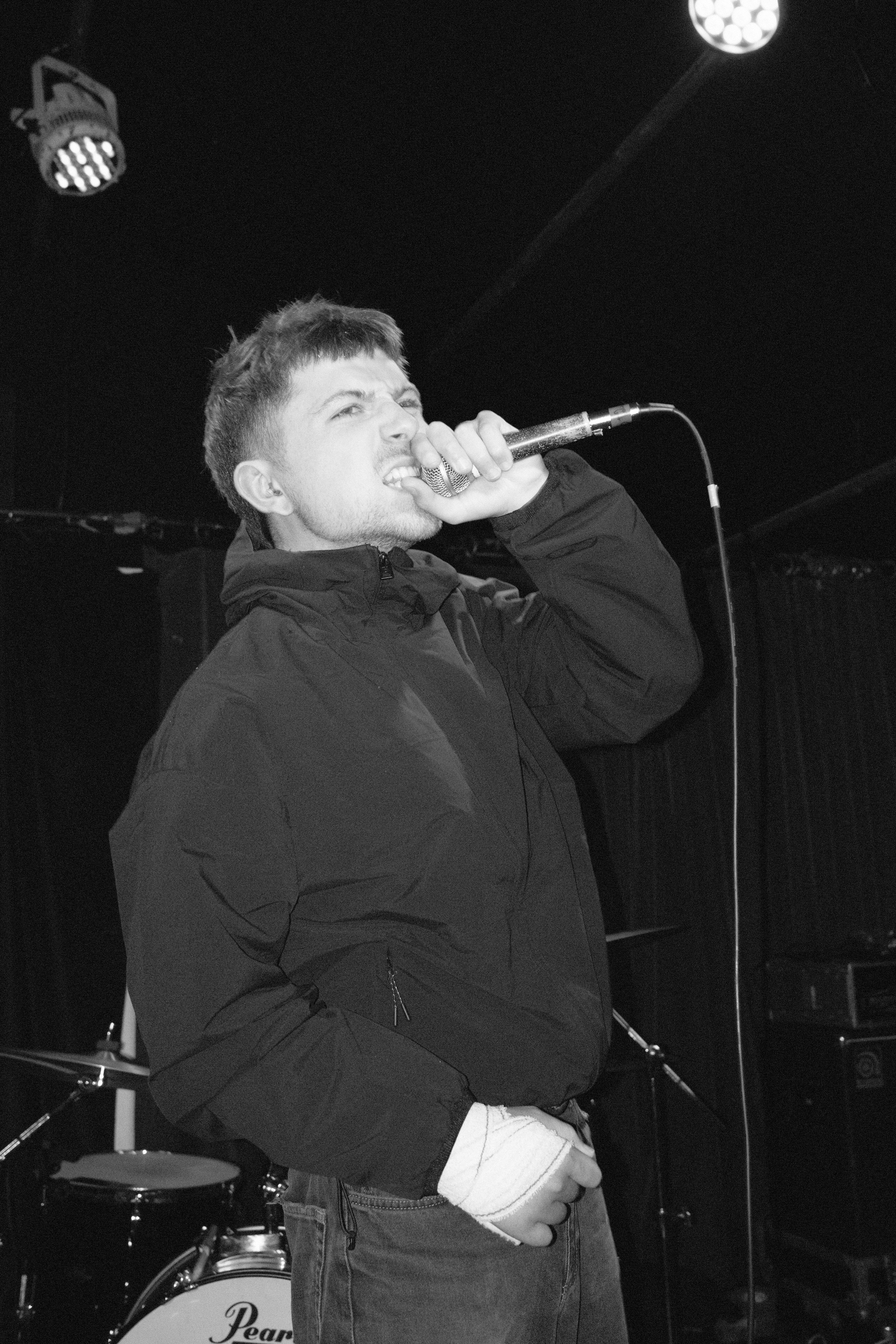 FREE ZORBA THE HOOLIGAN - LE CHINOIS MONTREUIL