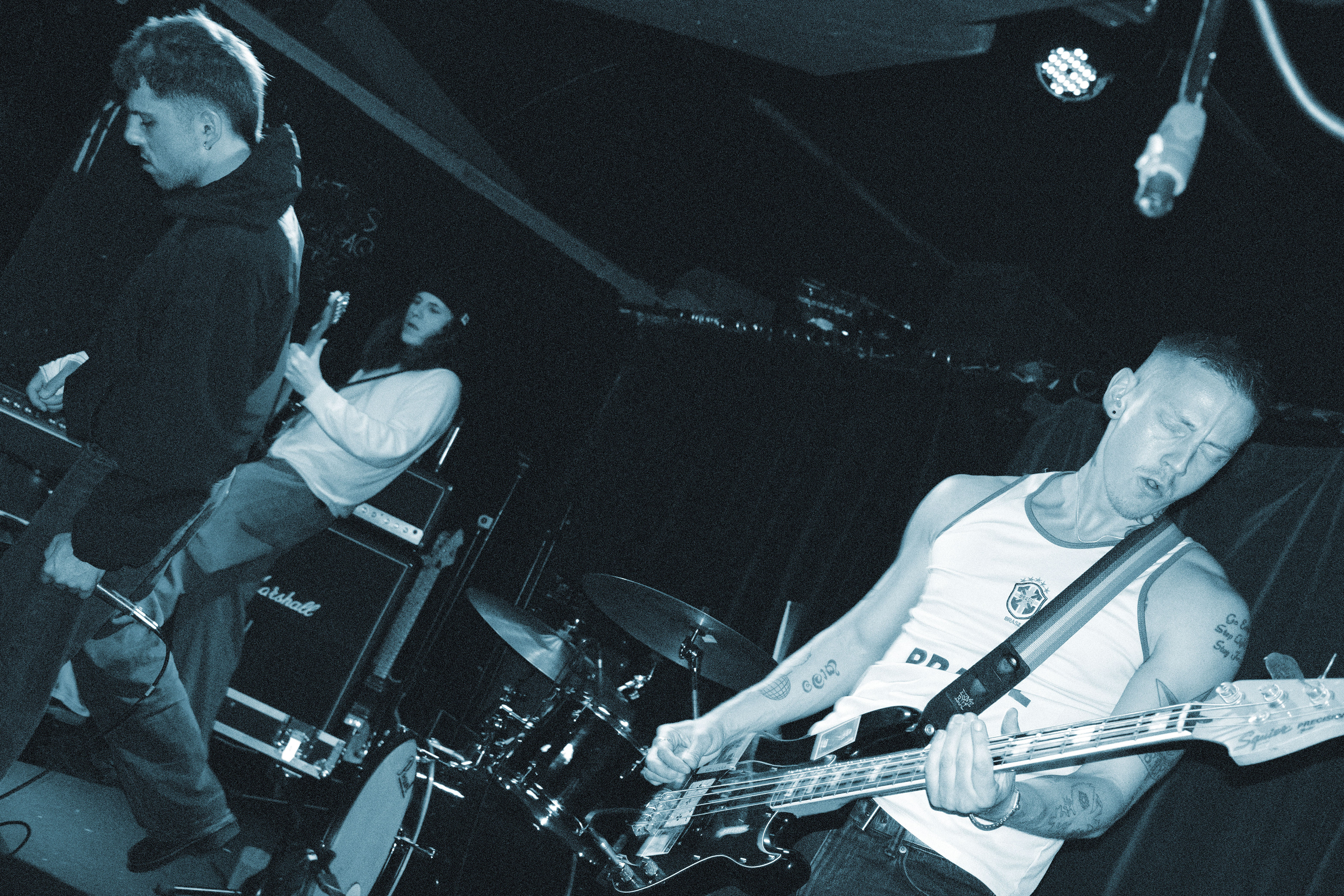 FREE ZORBA THE HOOLIGAN - LE CHINOIS MONTREUIL