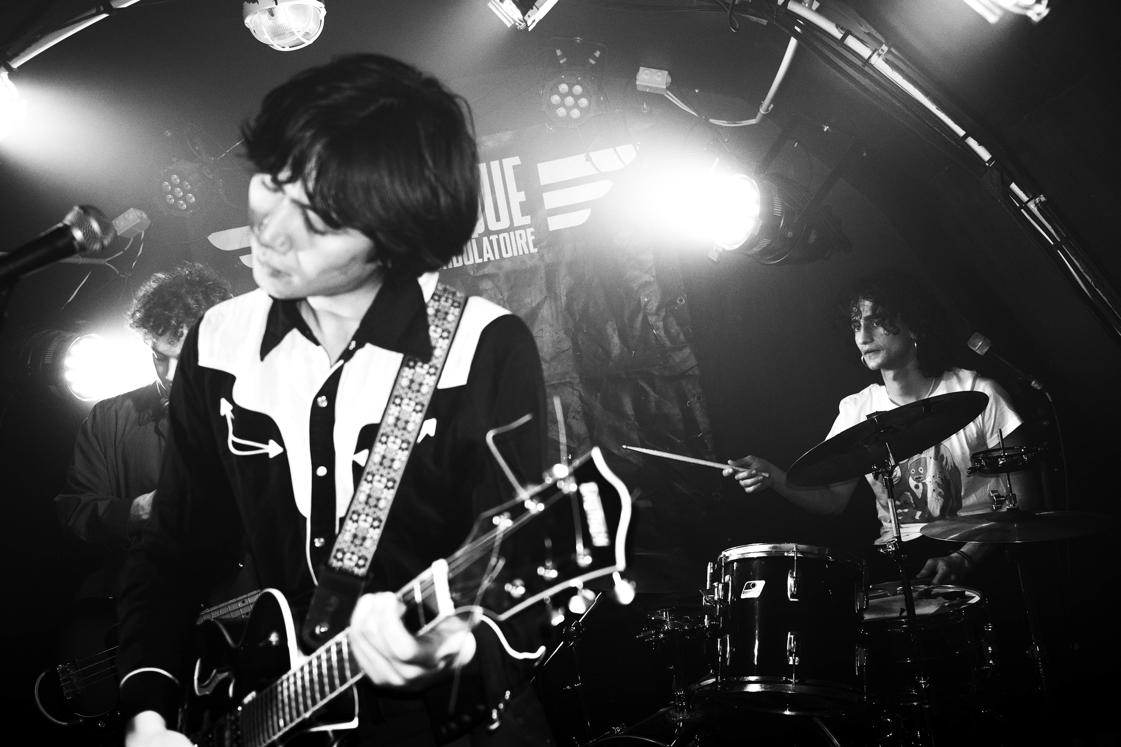 SPANISH HORSES - NOIZE ISSUE 1