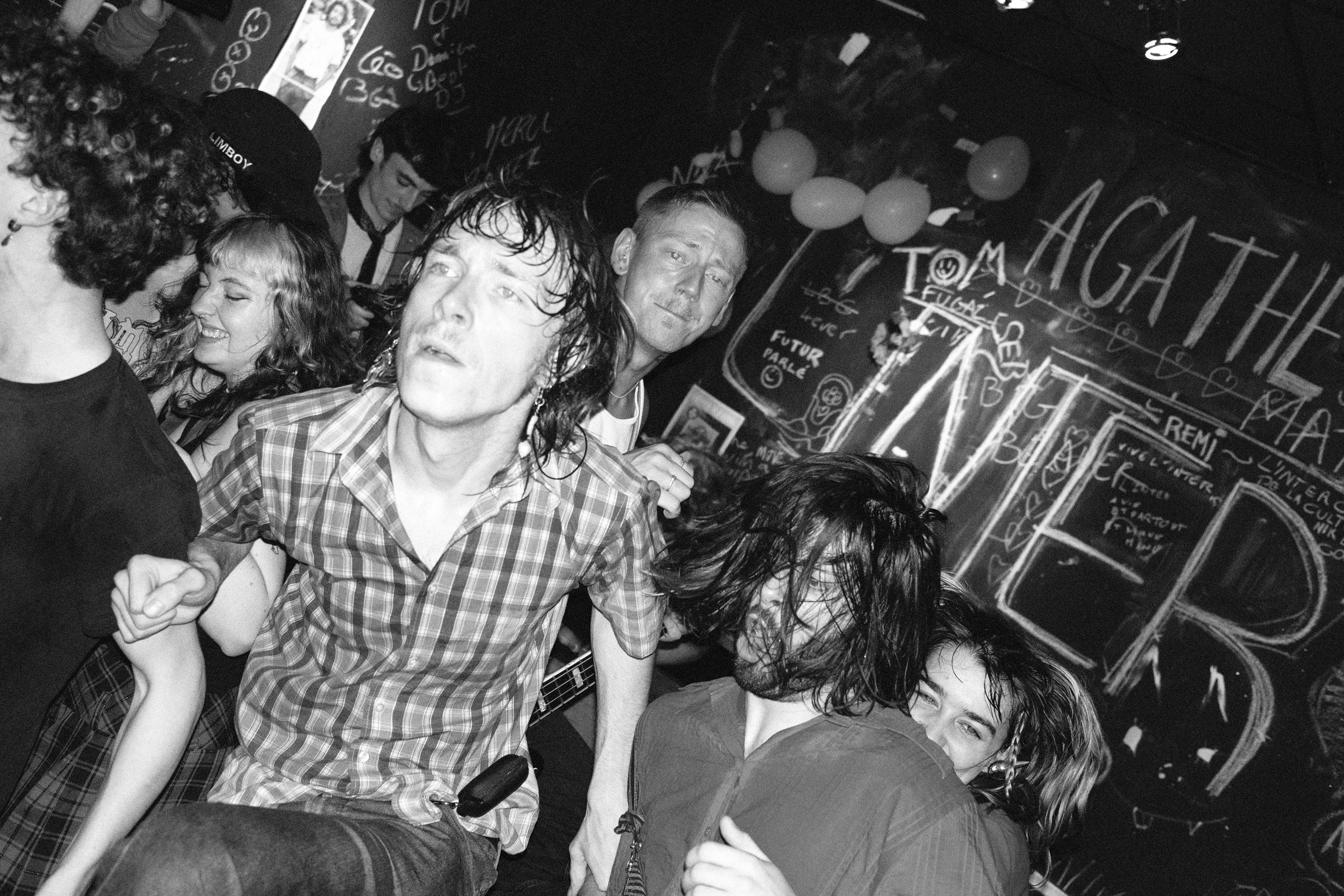 L'INTERNATIONAL CLOSING