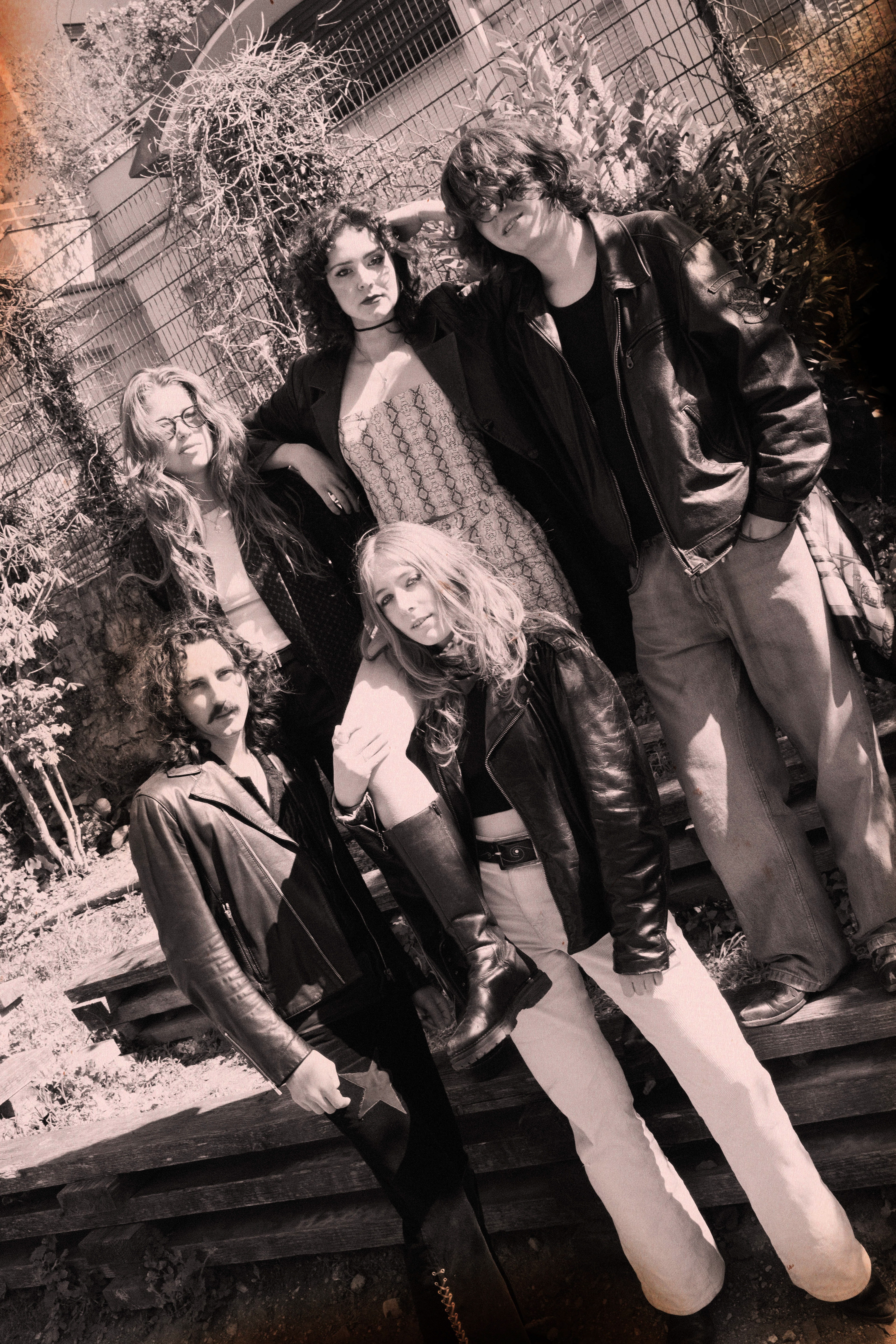 CHERI CHERI - NOIZE ISSUE 1