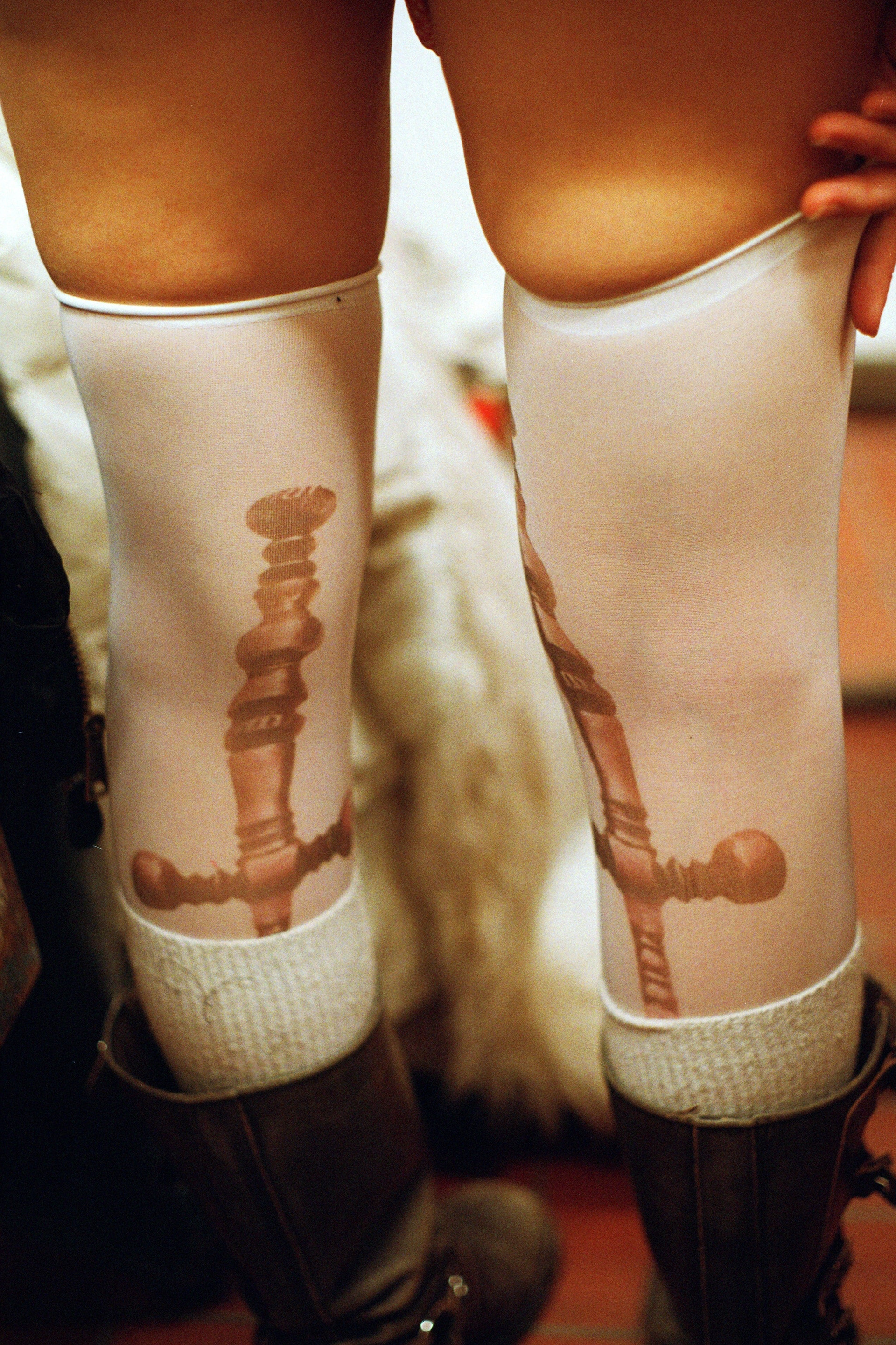 TWIN BLADE - PRESS SHOT