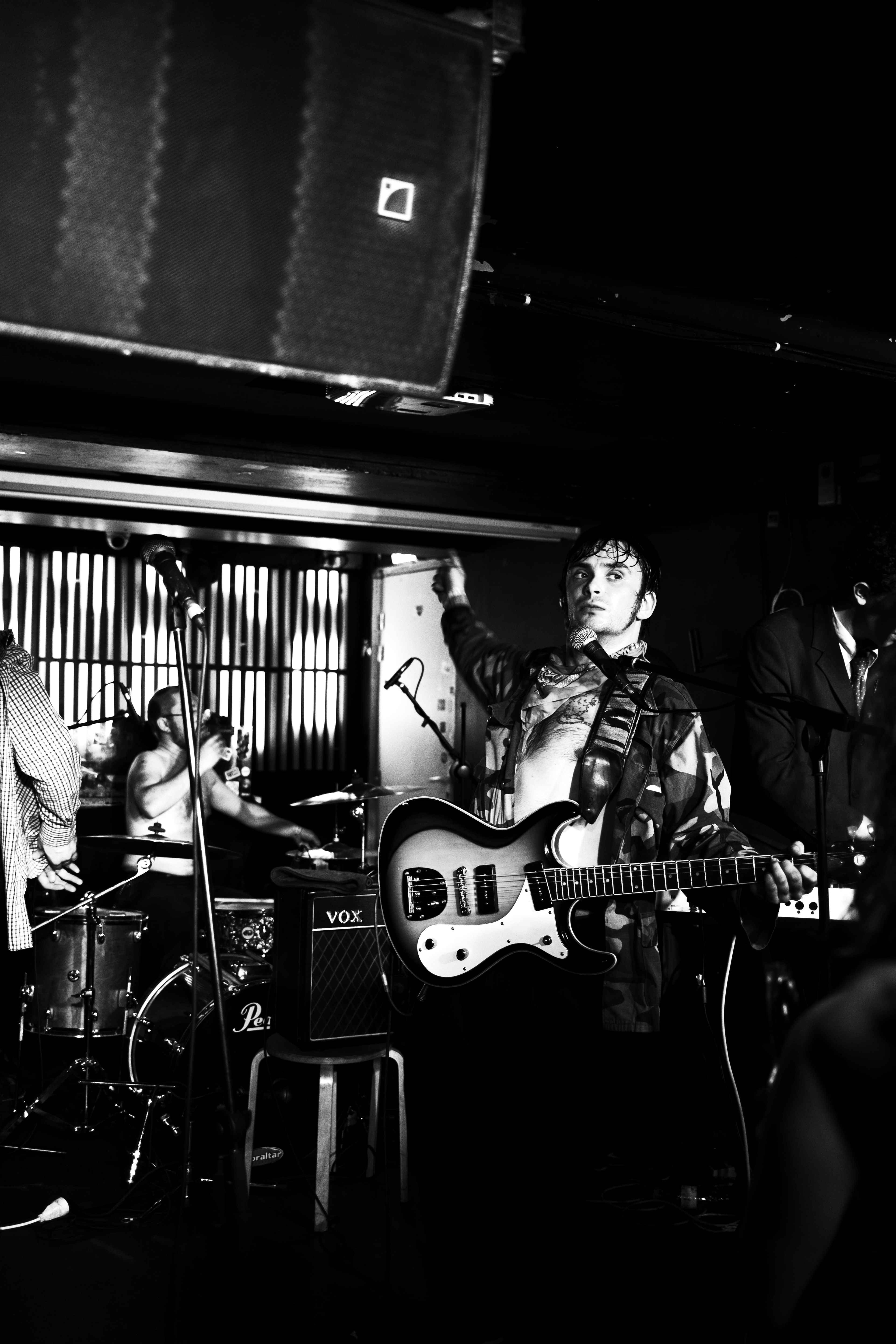 HOUSE ARREST - LA JAVA PARIS