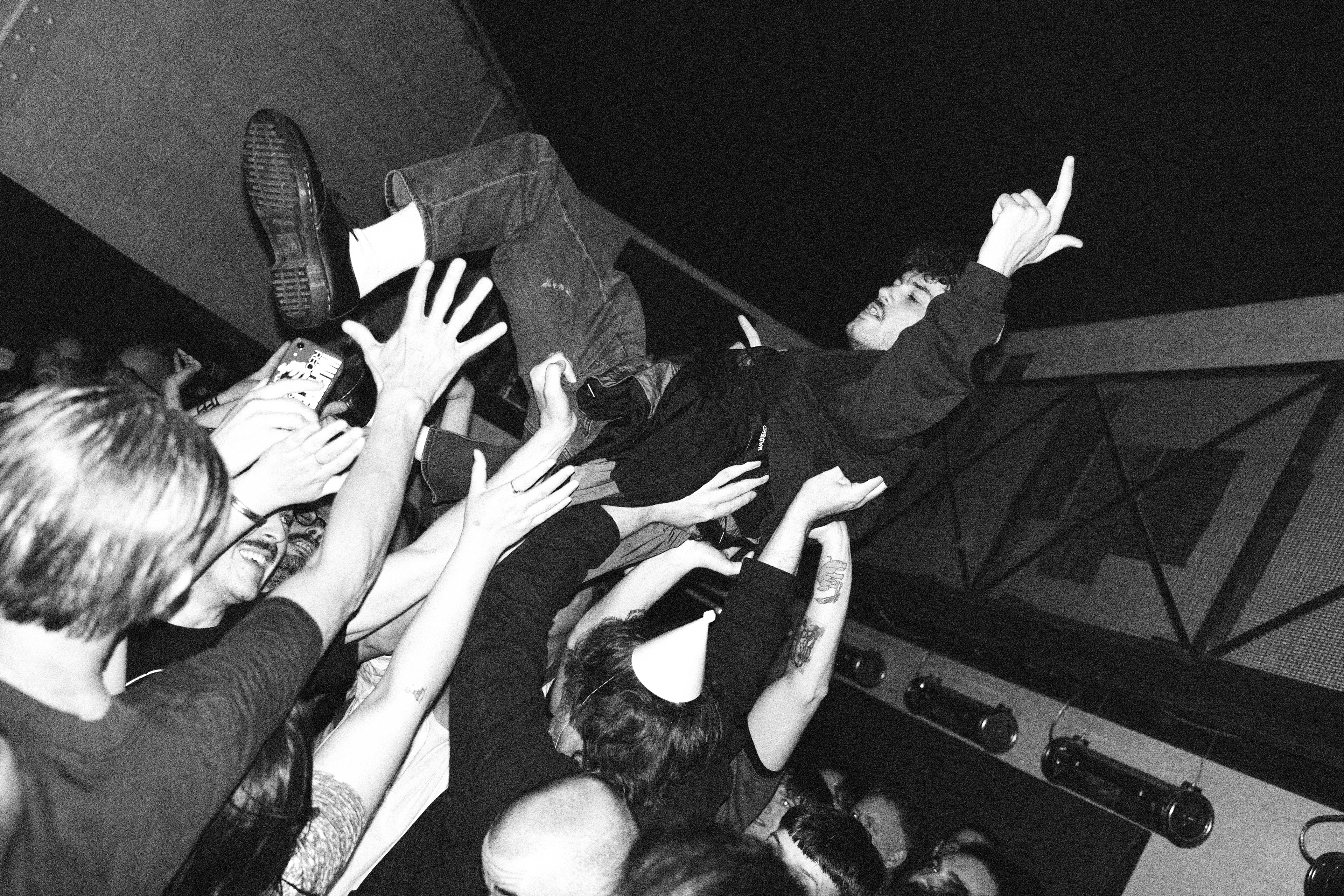 SUPERSONIC RECORD PARIS