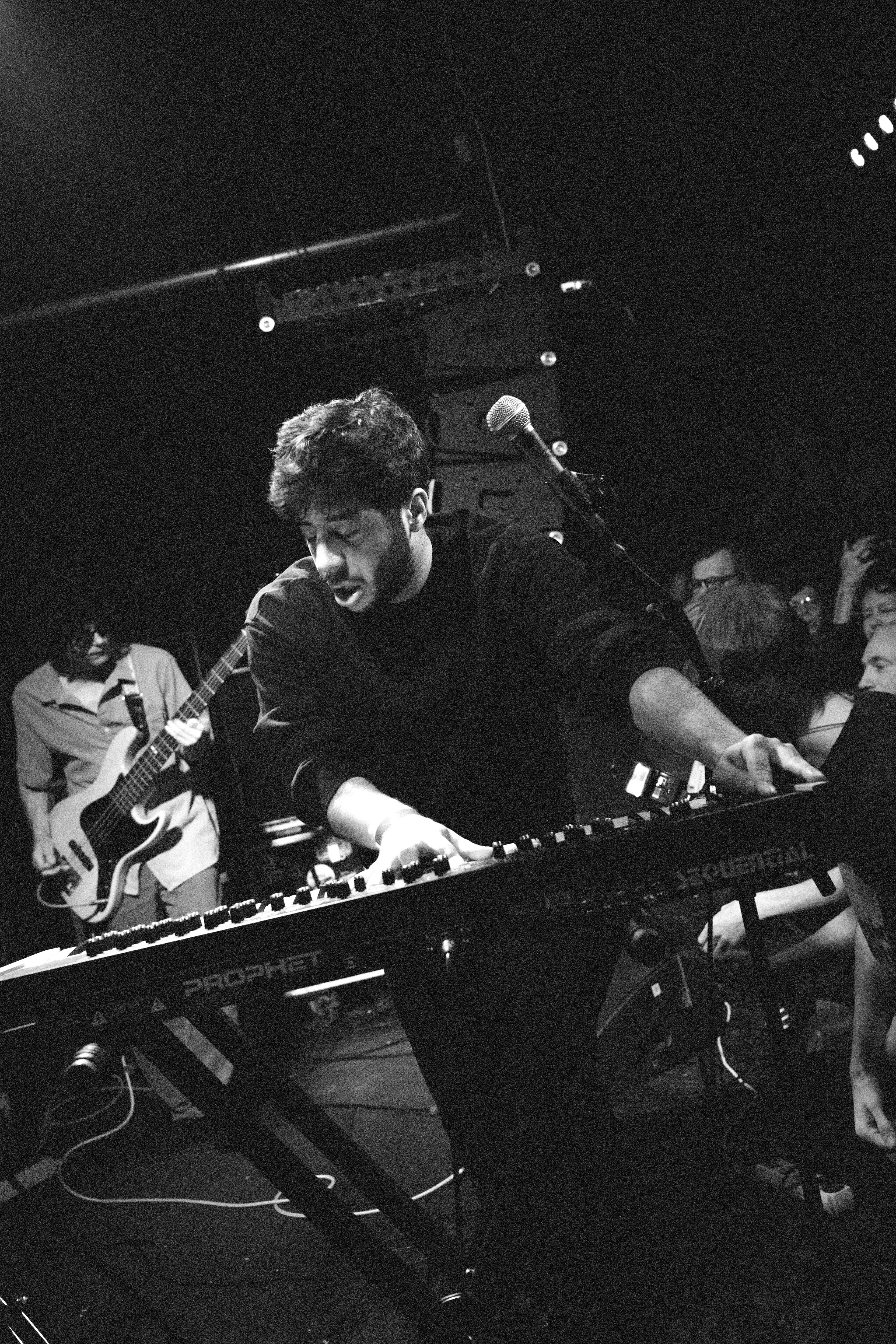 PROSTITUTE - LE CHINOIS MONTREUIL