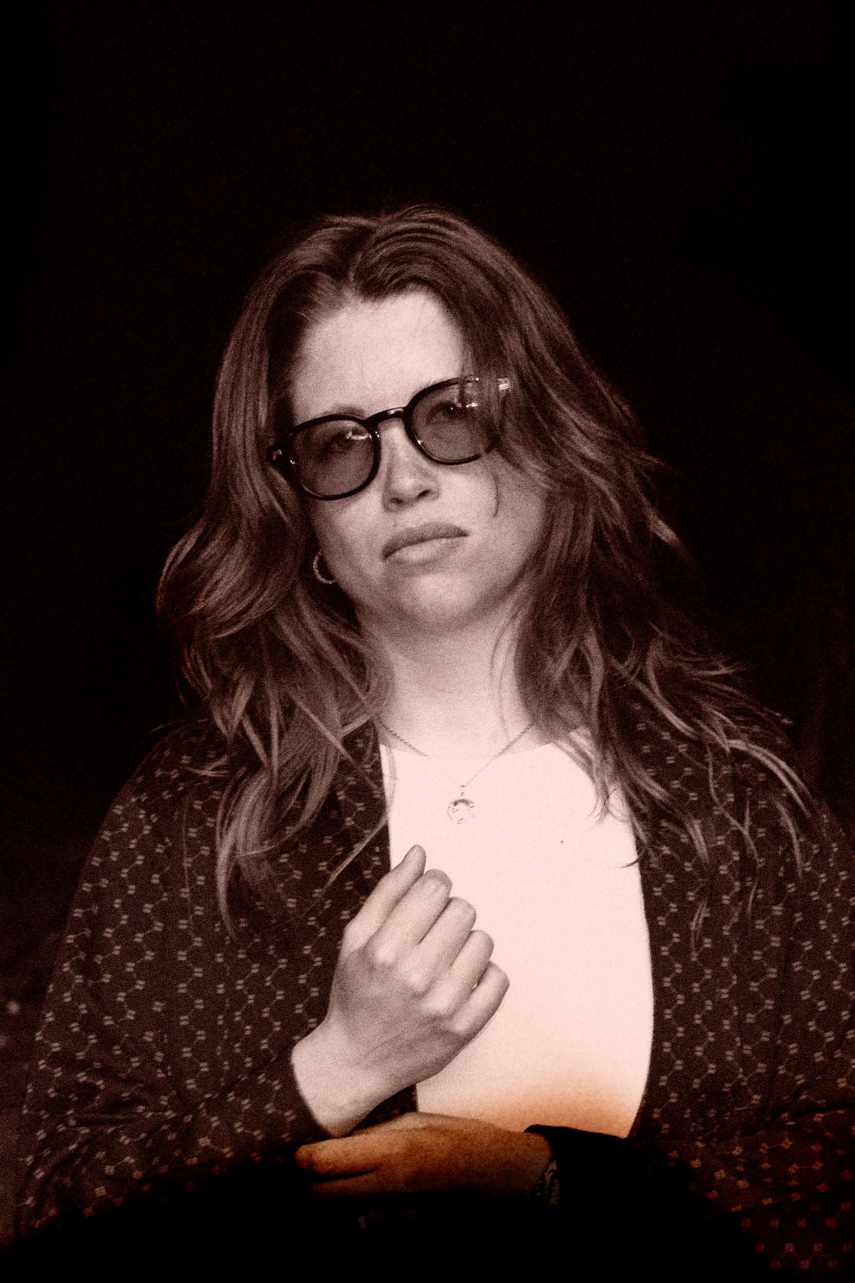 CHERI CHERI - NOIZE ISSUE 1