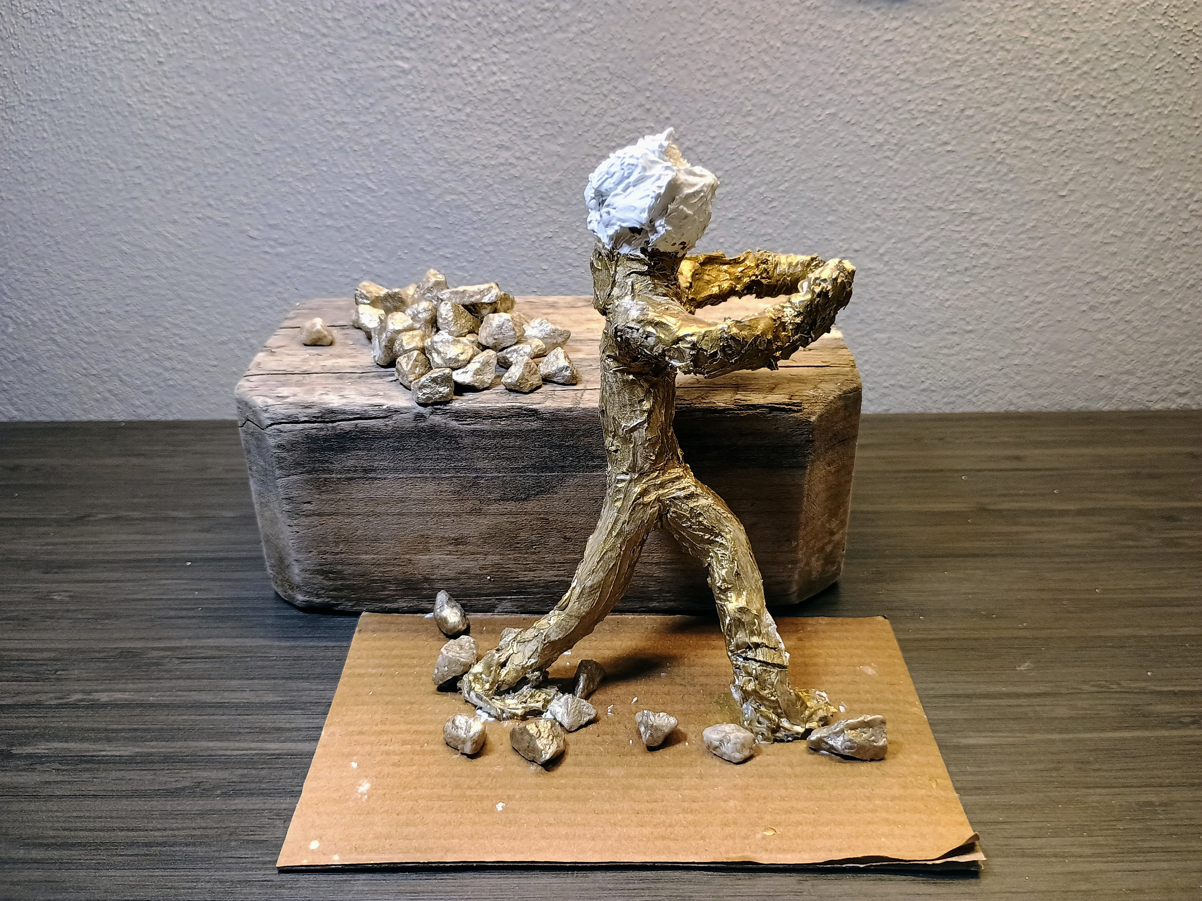 Paper Mache Sculpture Photo 24