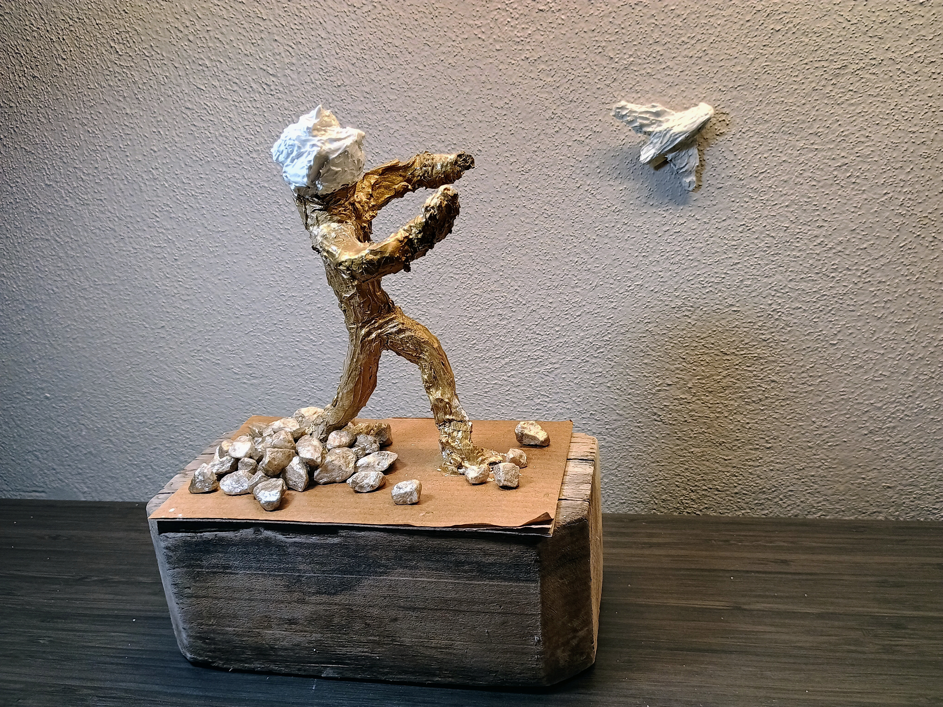 Paper Mache Sculpture Photo 23