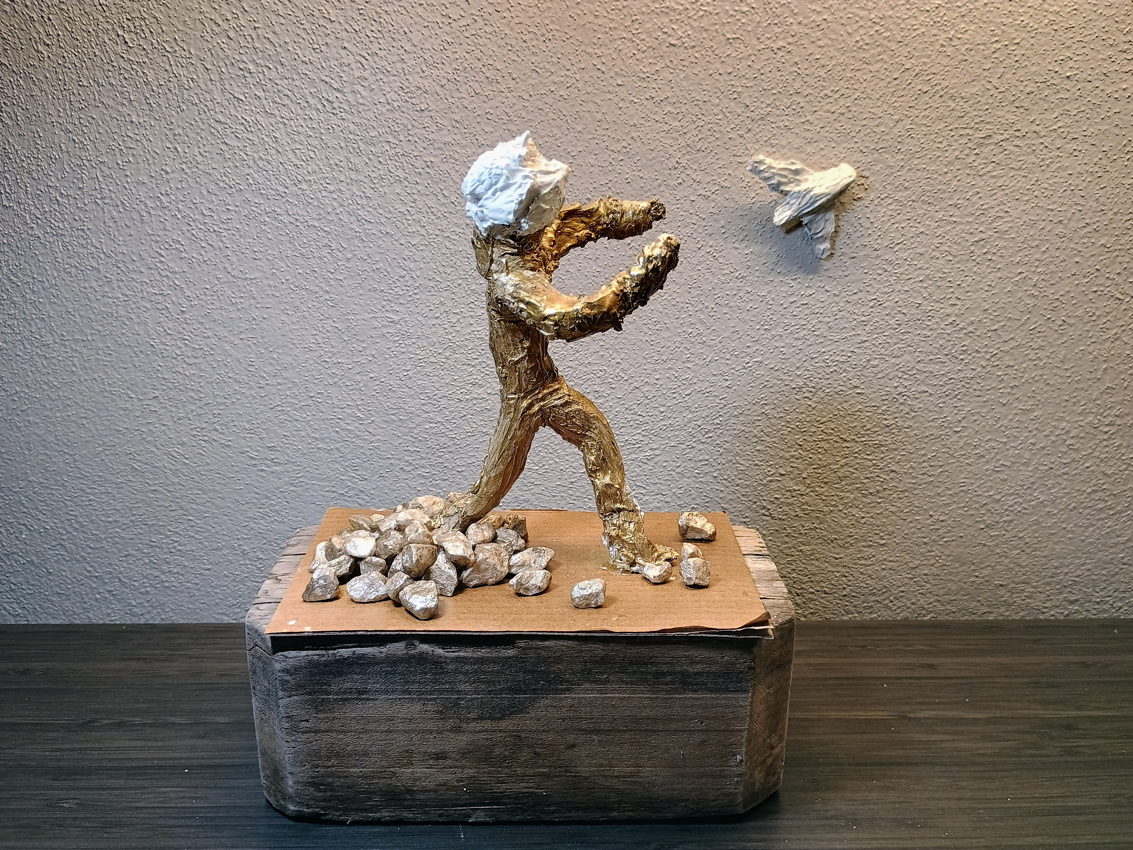 Paper Mache Sculpture Photo 15