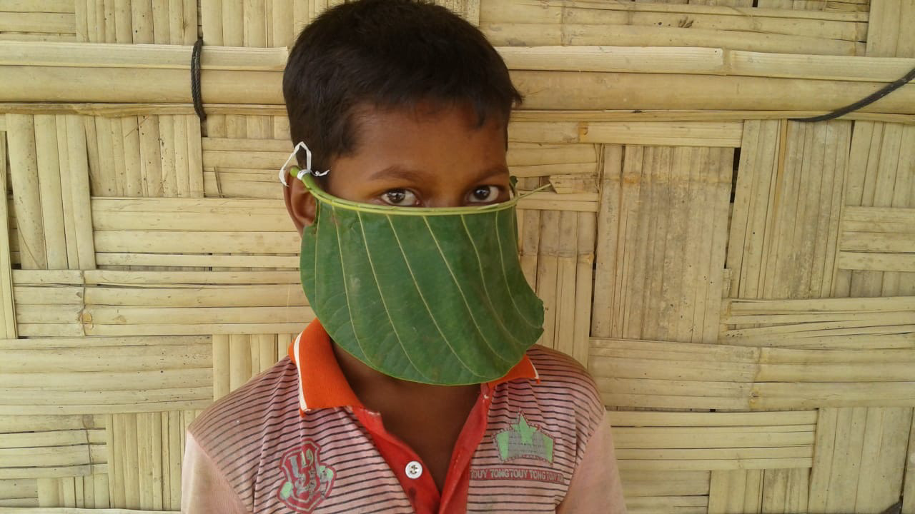 Jamal Arakani - Covid19 facemask with leaf