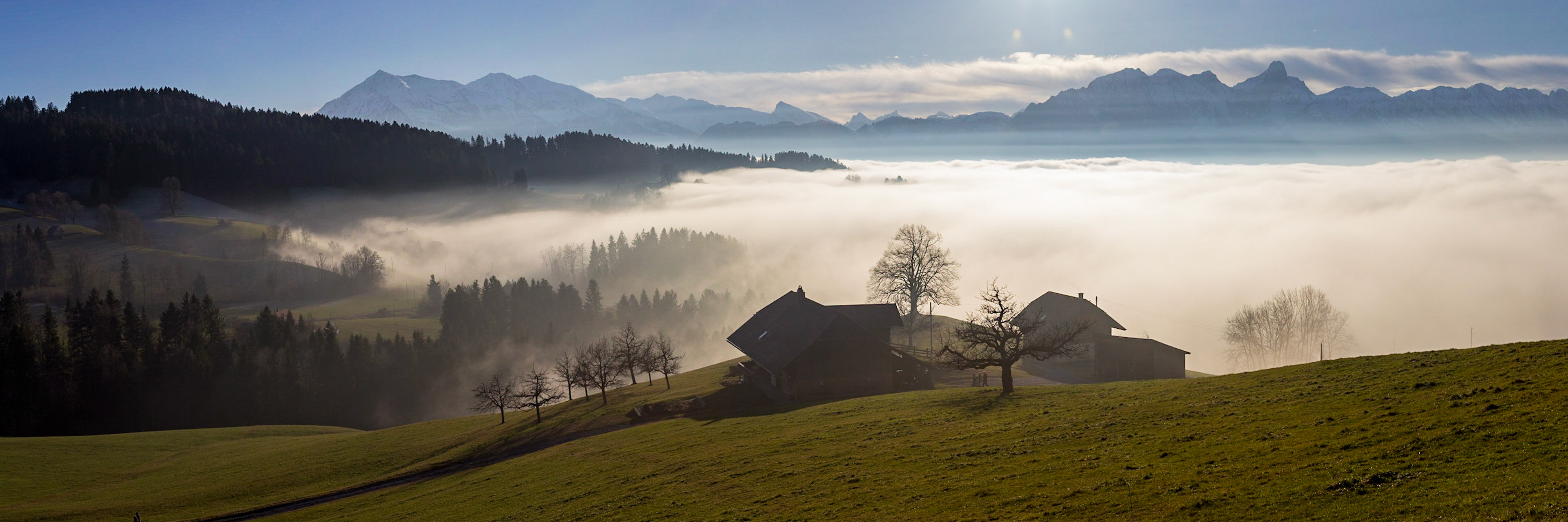 Aussicht ins Berner Oberland von Fahrni