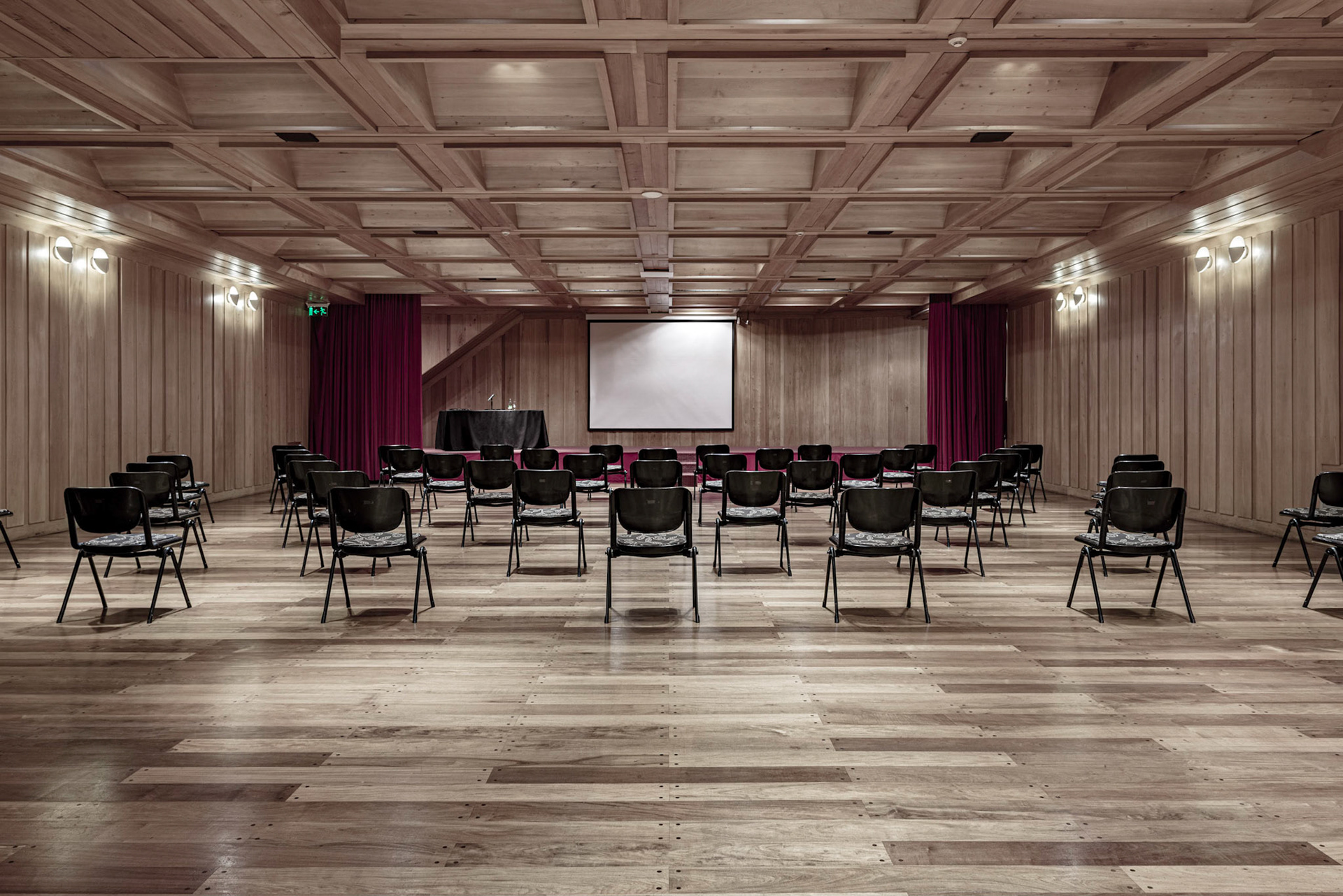 Hotel "NH - Edelweiss" - San Carlos de Bariloche - Río Negro