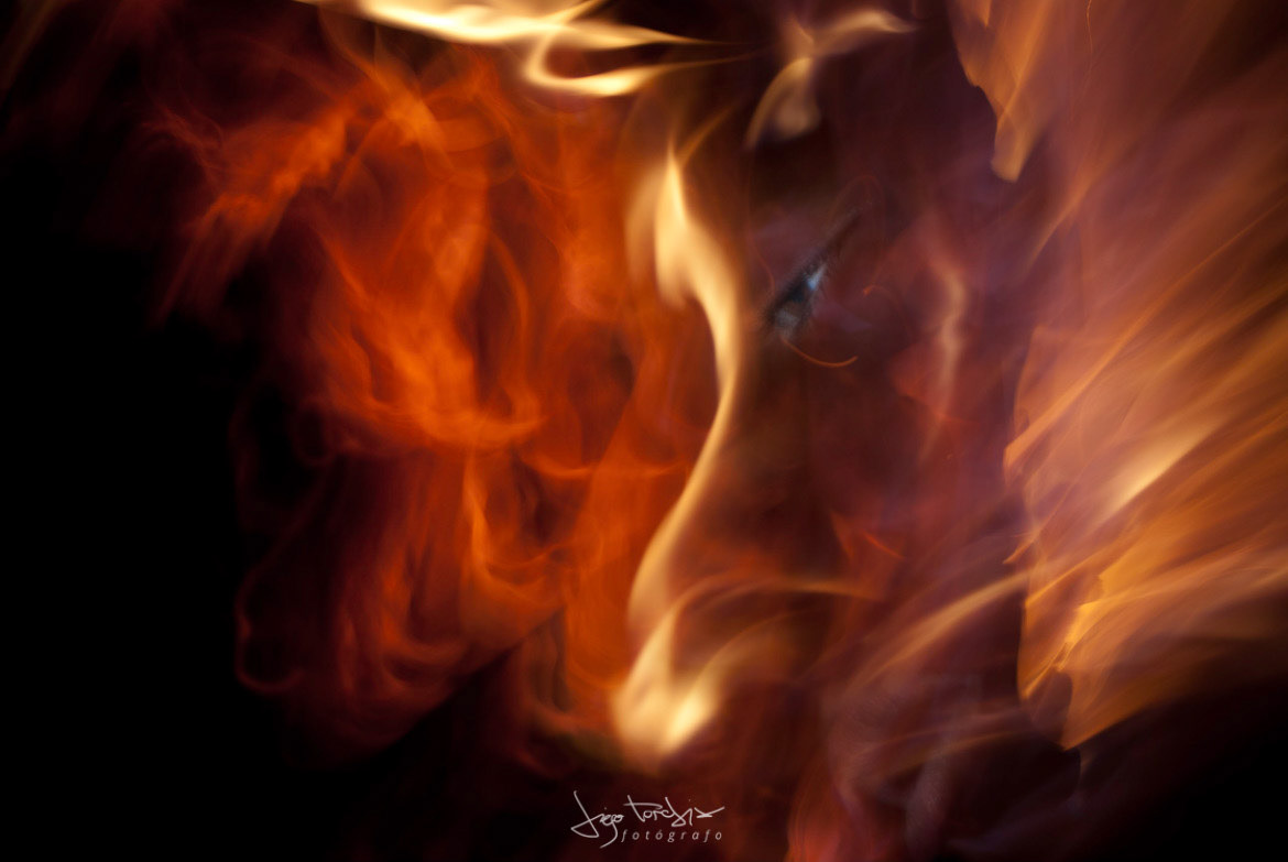 El acecho - Serie "Pyros - el fuego interior"