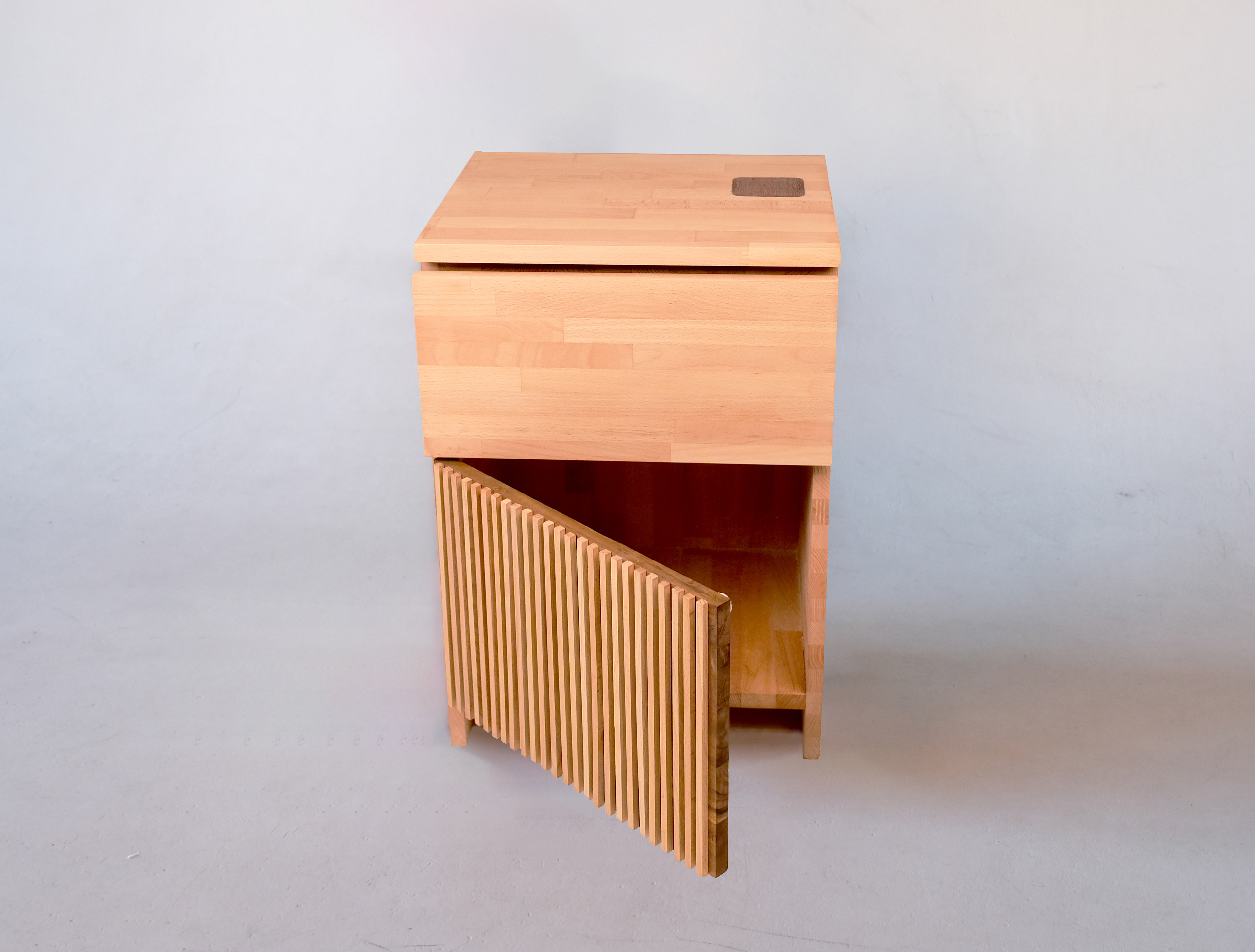 Kubo front view with open cabin