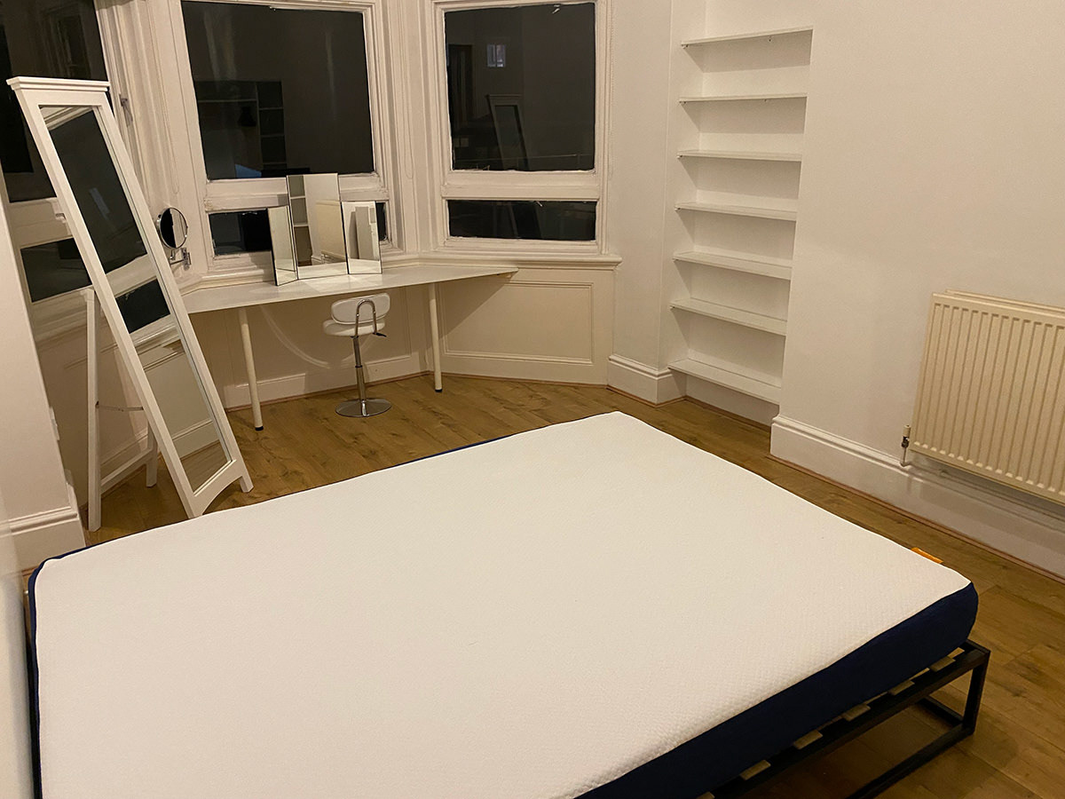 Large dressing table & mirrors