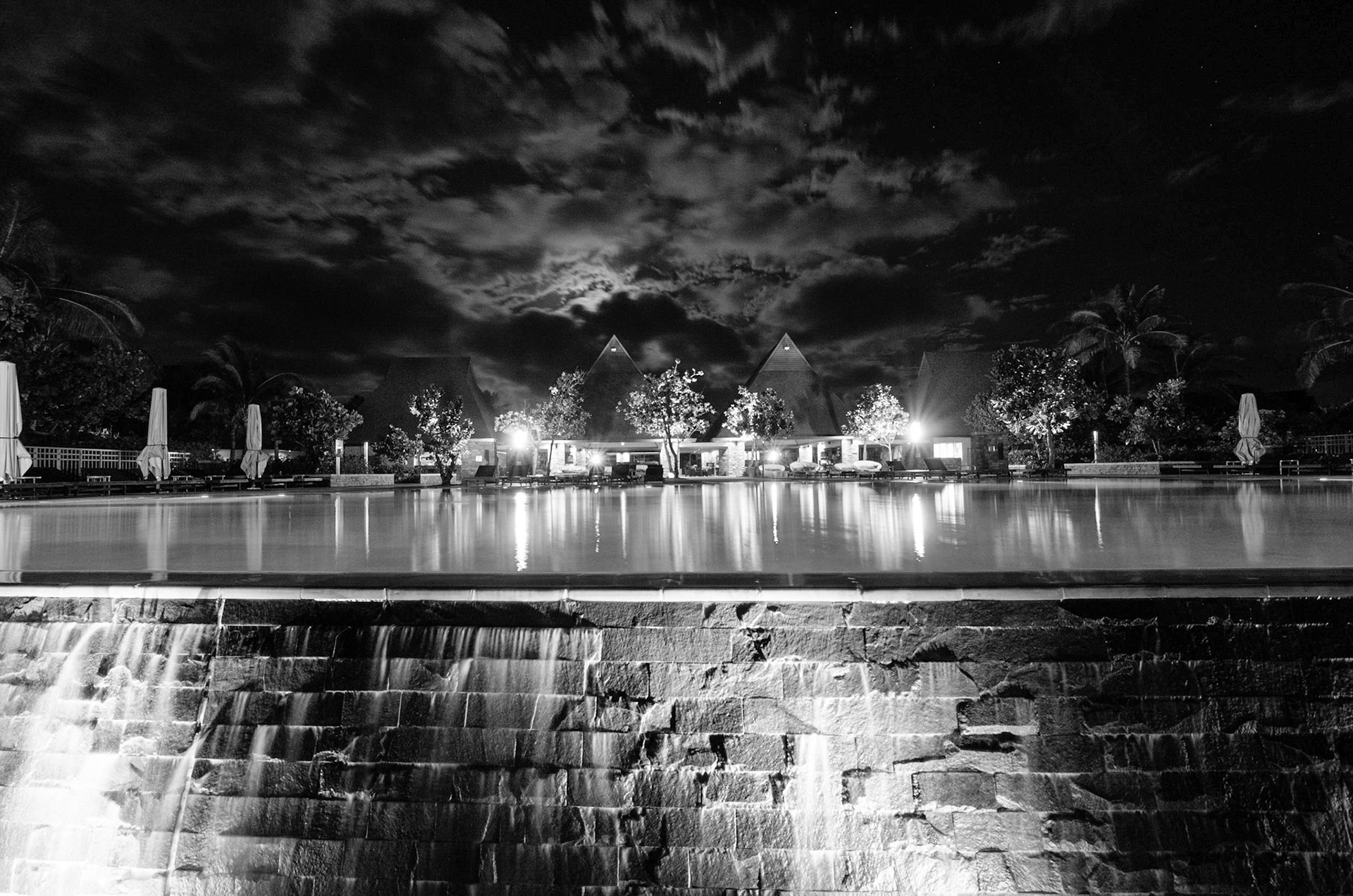 Photos of Fiji at night