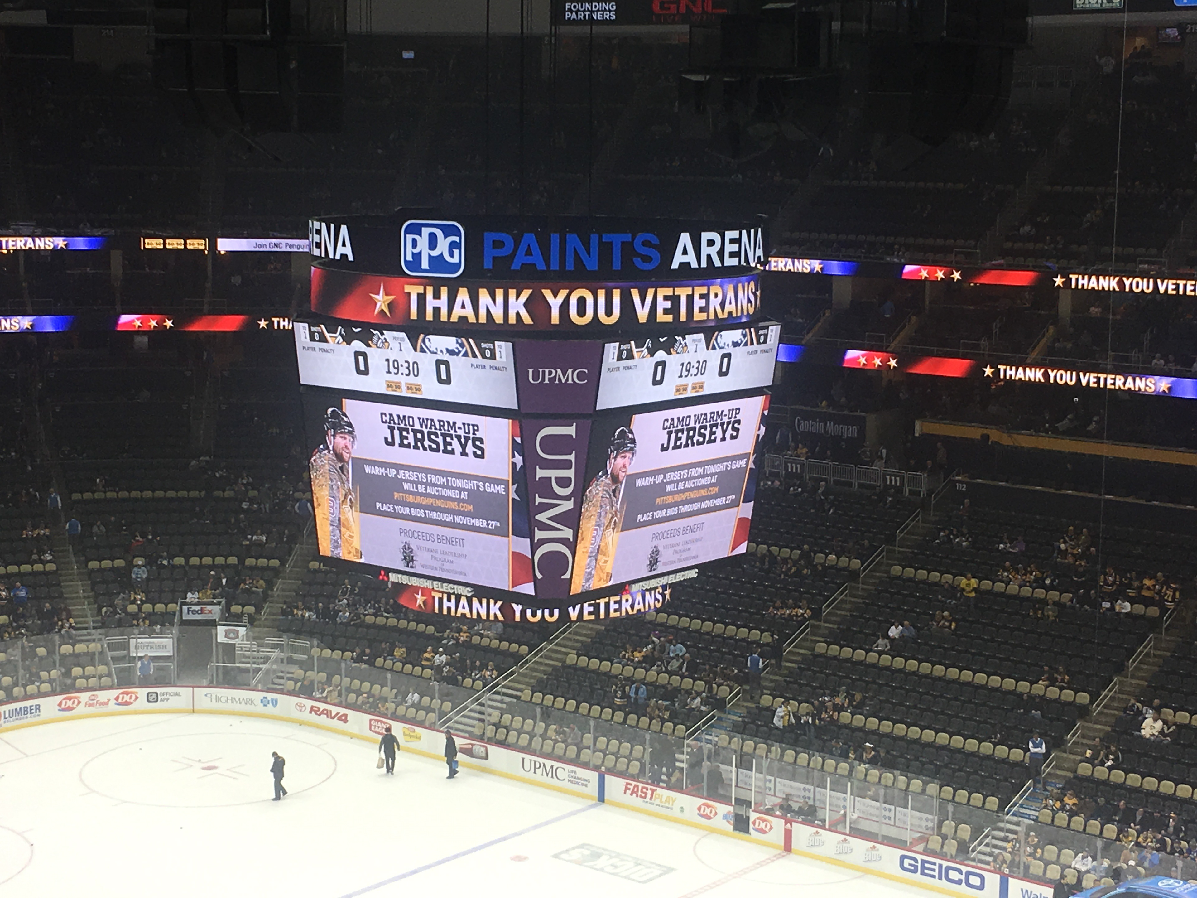 Display graphic shown on Jumbotron before game start