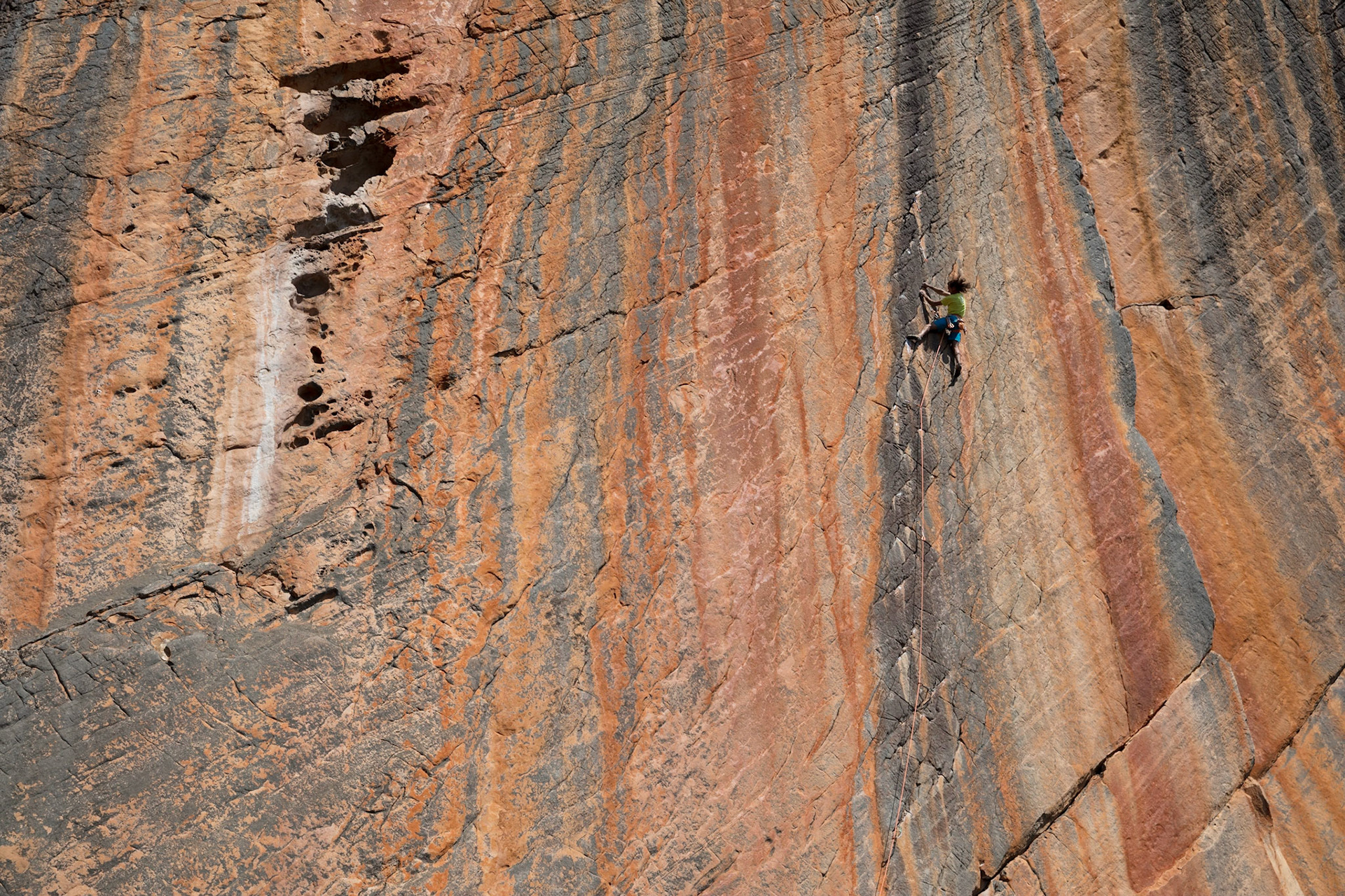 Eureka Wall, Archimedes Principle, Grampians ,Autralian rockclimbing trip
