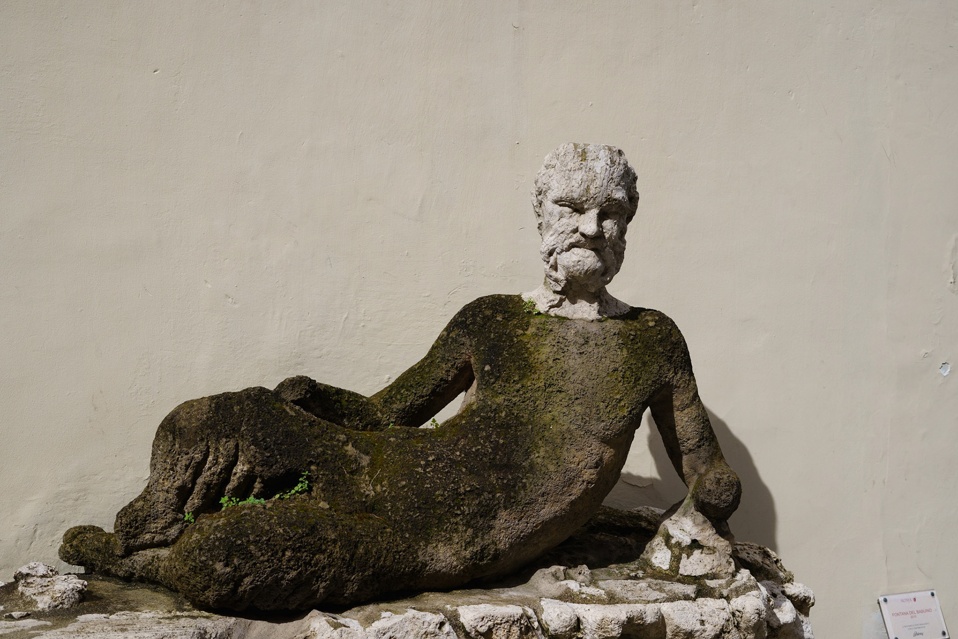 16th C talking statue, Via Dek Babuino (named after a baboon)