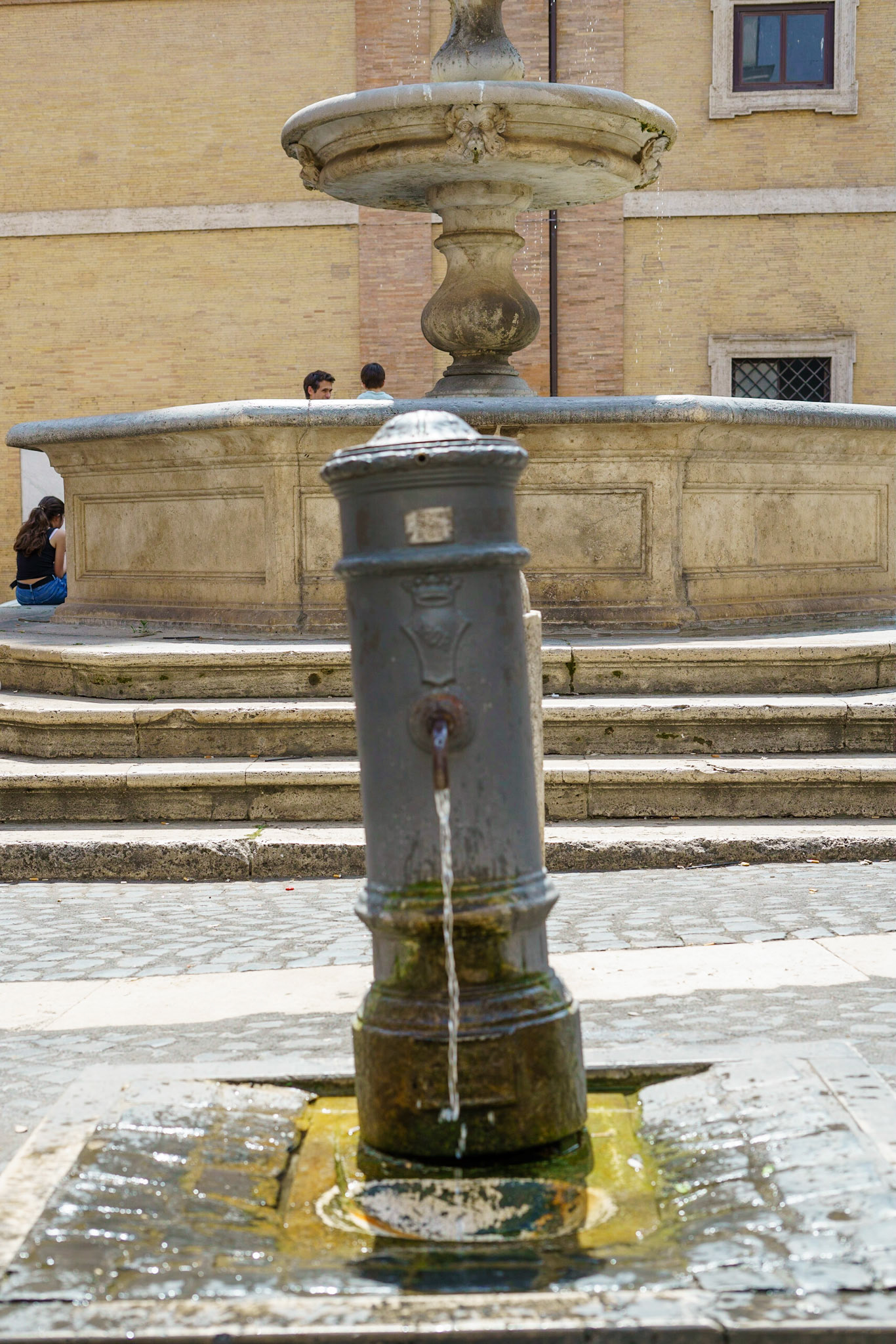Nasone in Piazza della Madonna dei Monti