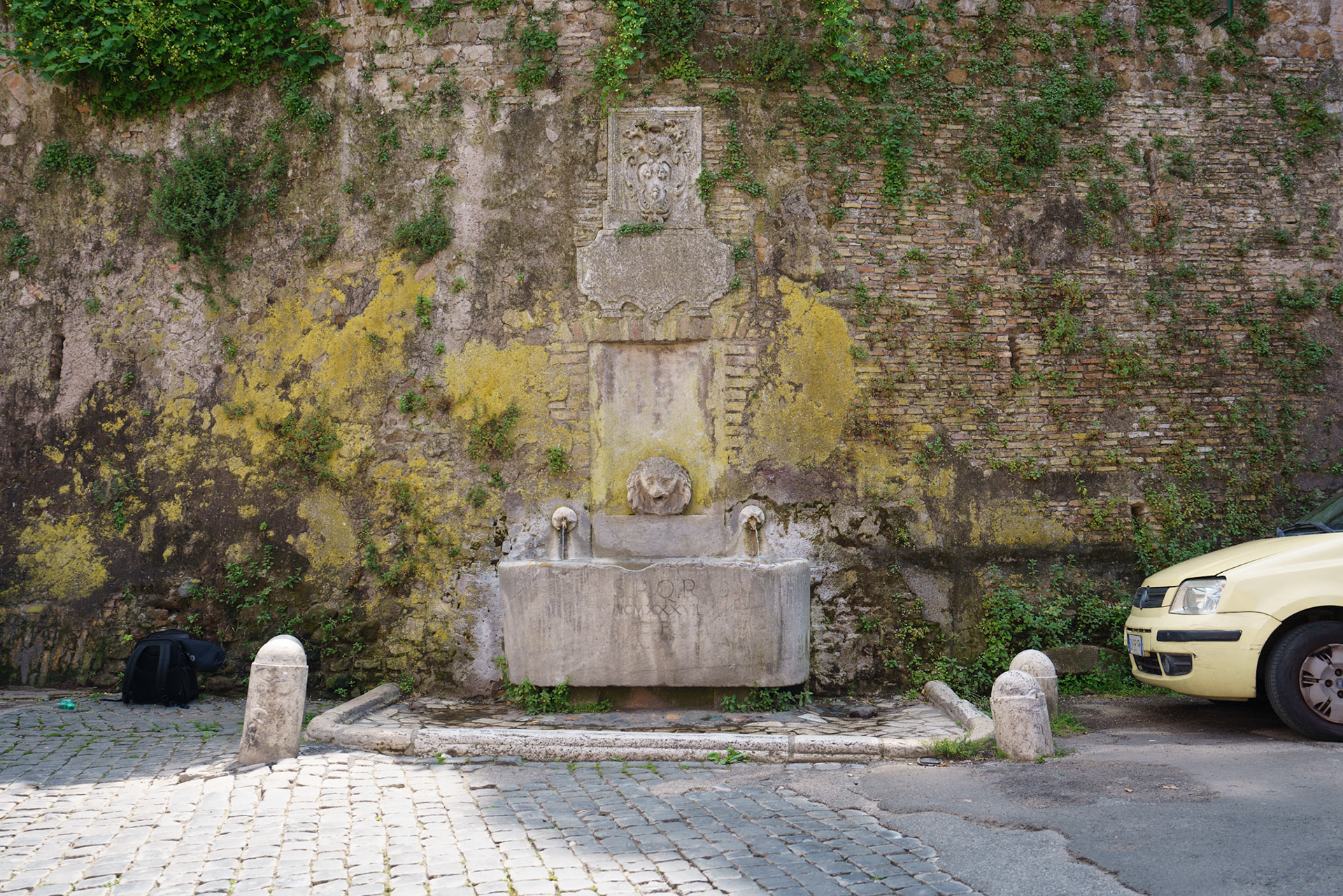 Fontana on Via Garibaldi