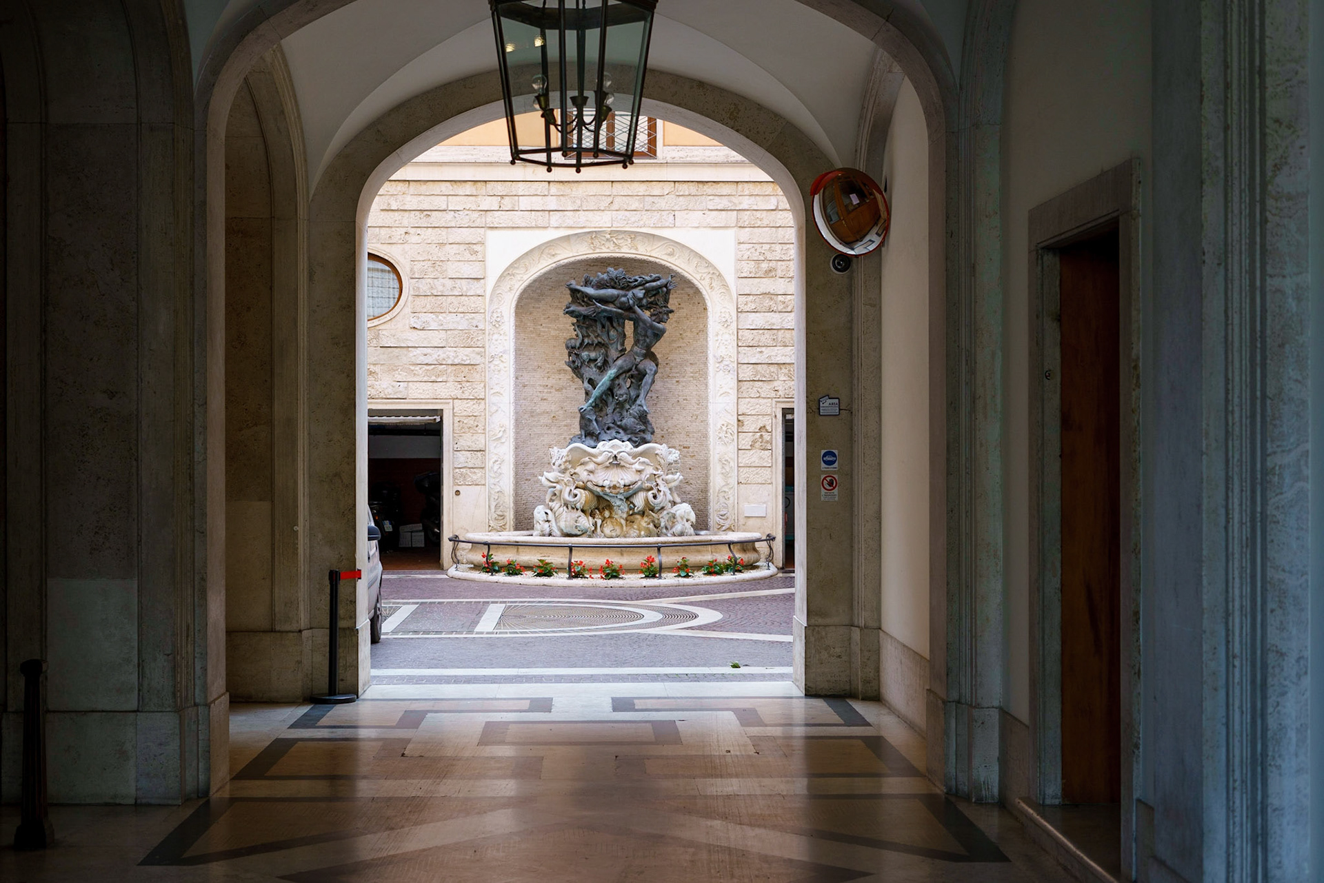 Fontana near Piazza di Spagna
