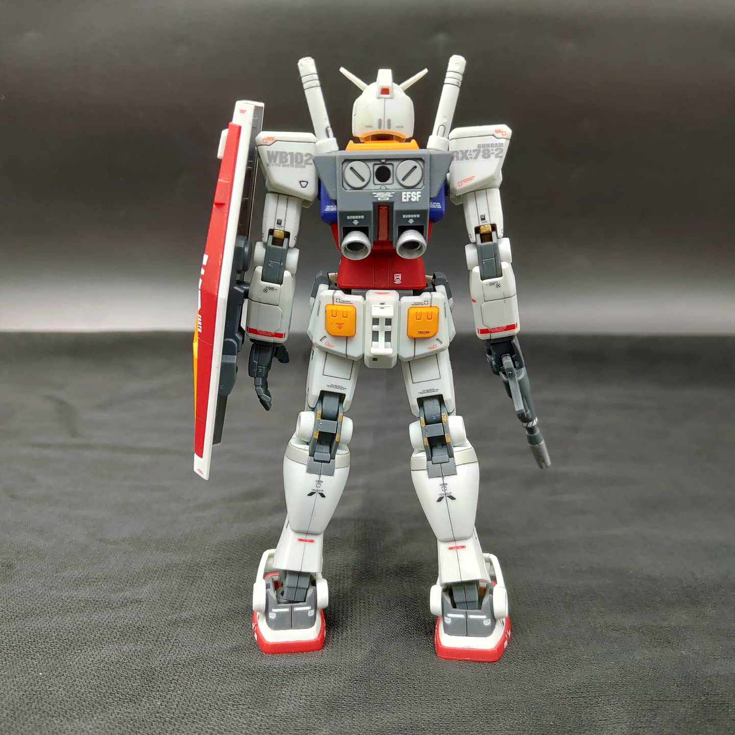 Hsin Li - RX78-2 HG