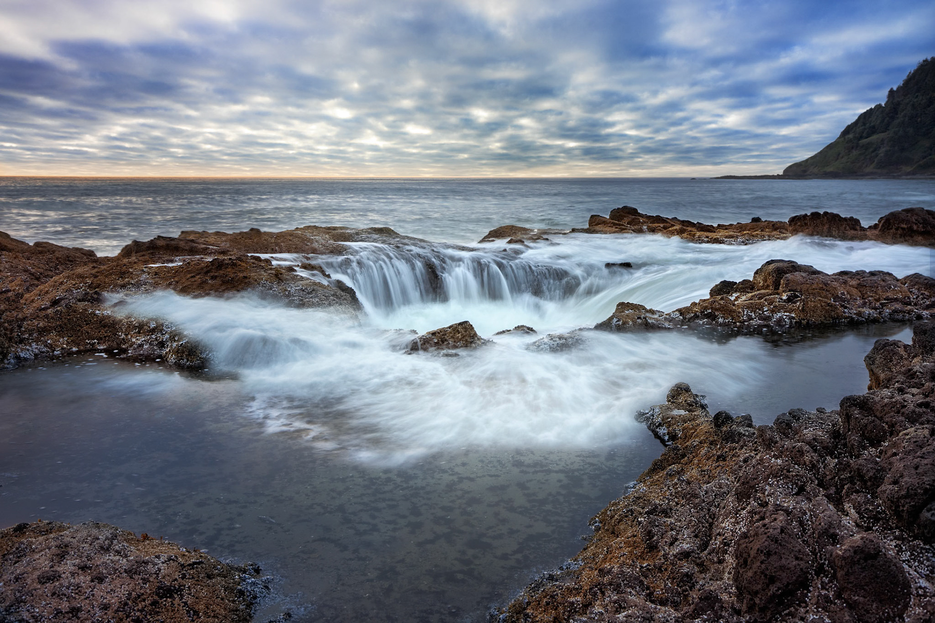 Thor's Well Cape Perpetua Oregon Coast