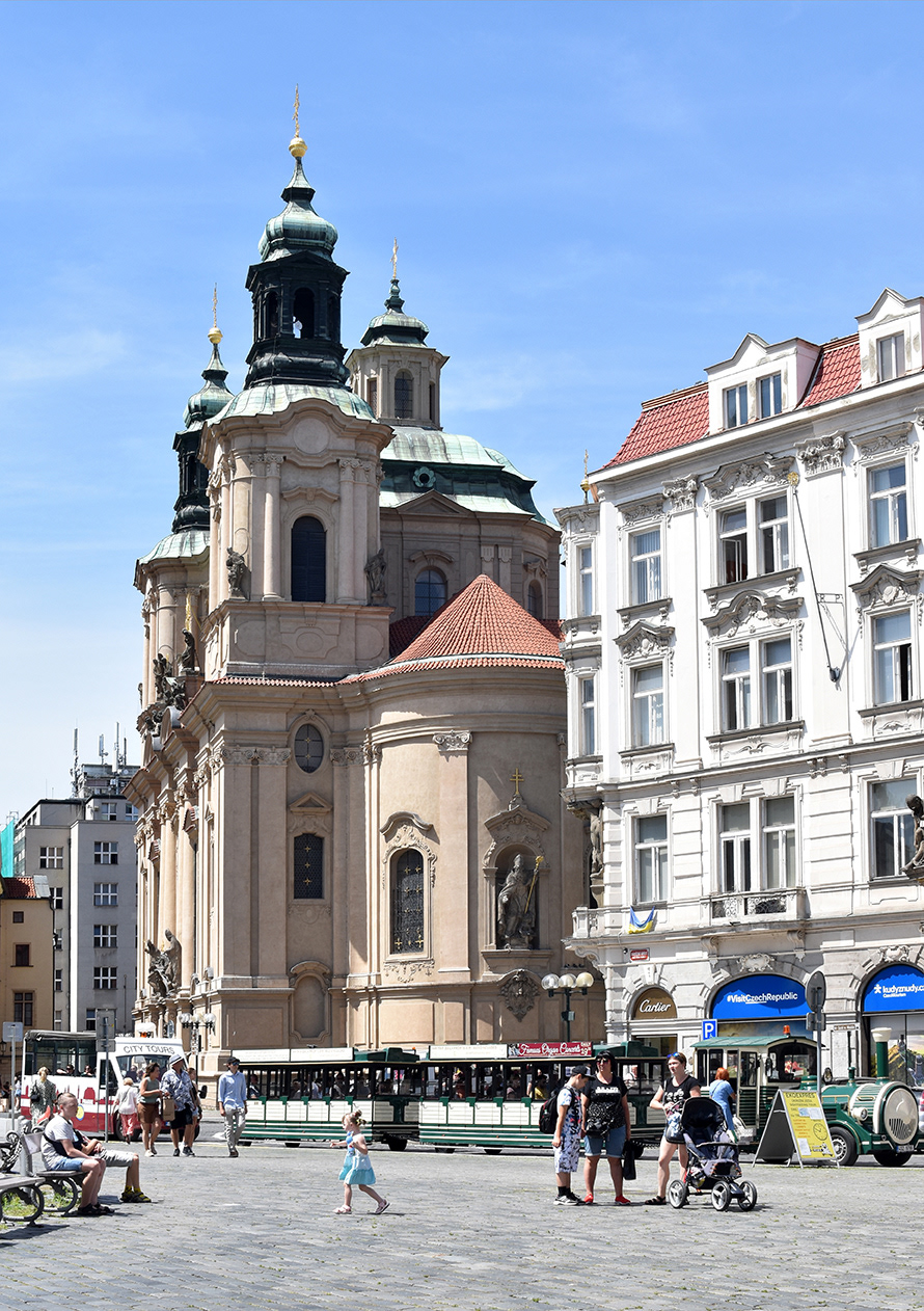 Old Town Square / Staroměstské náměstí / Sheshi i Qytetit të Vjetër